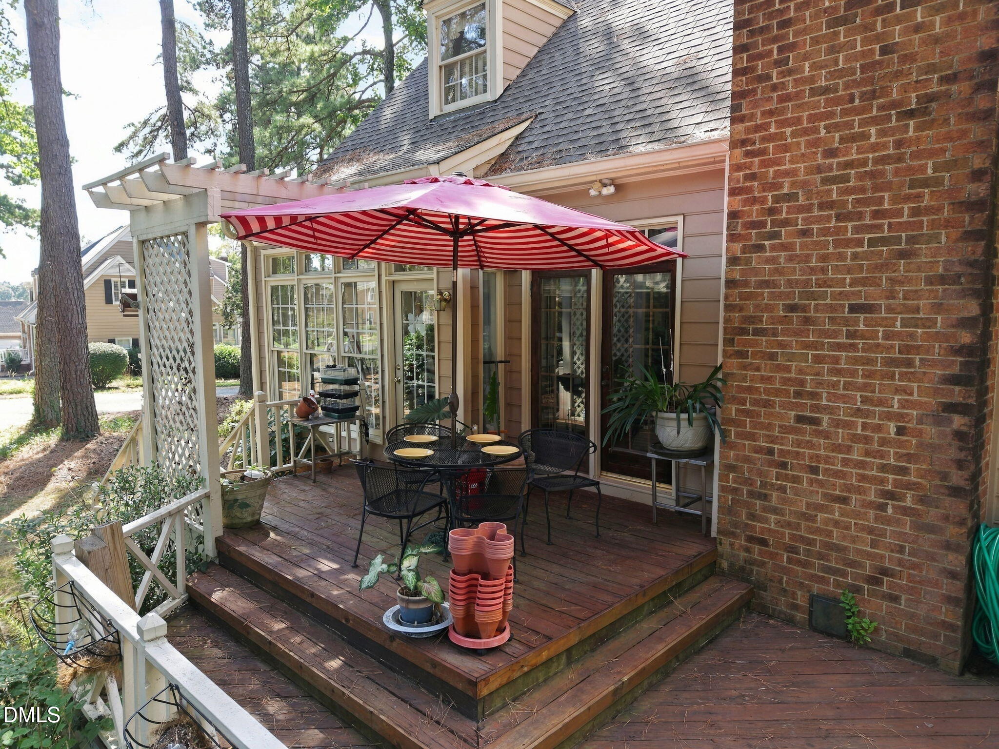 main property photo 16
