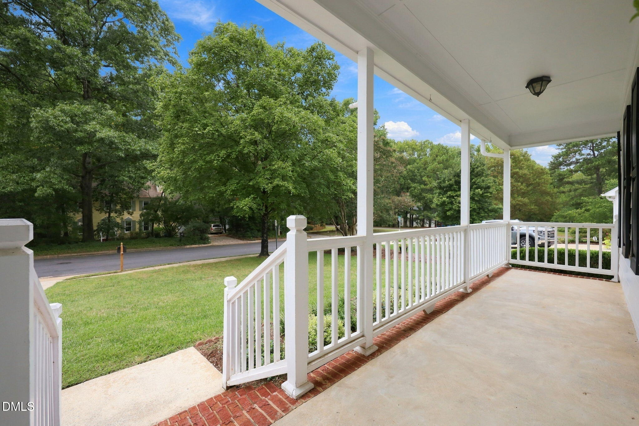 main property photo 3