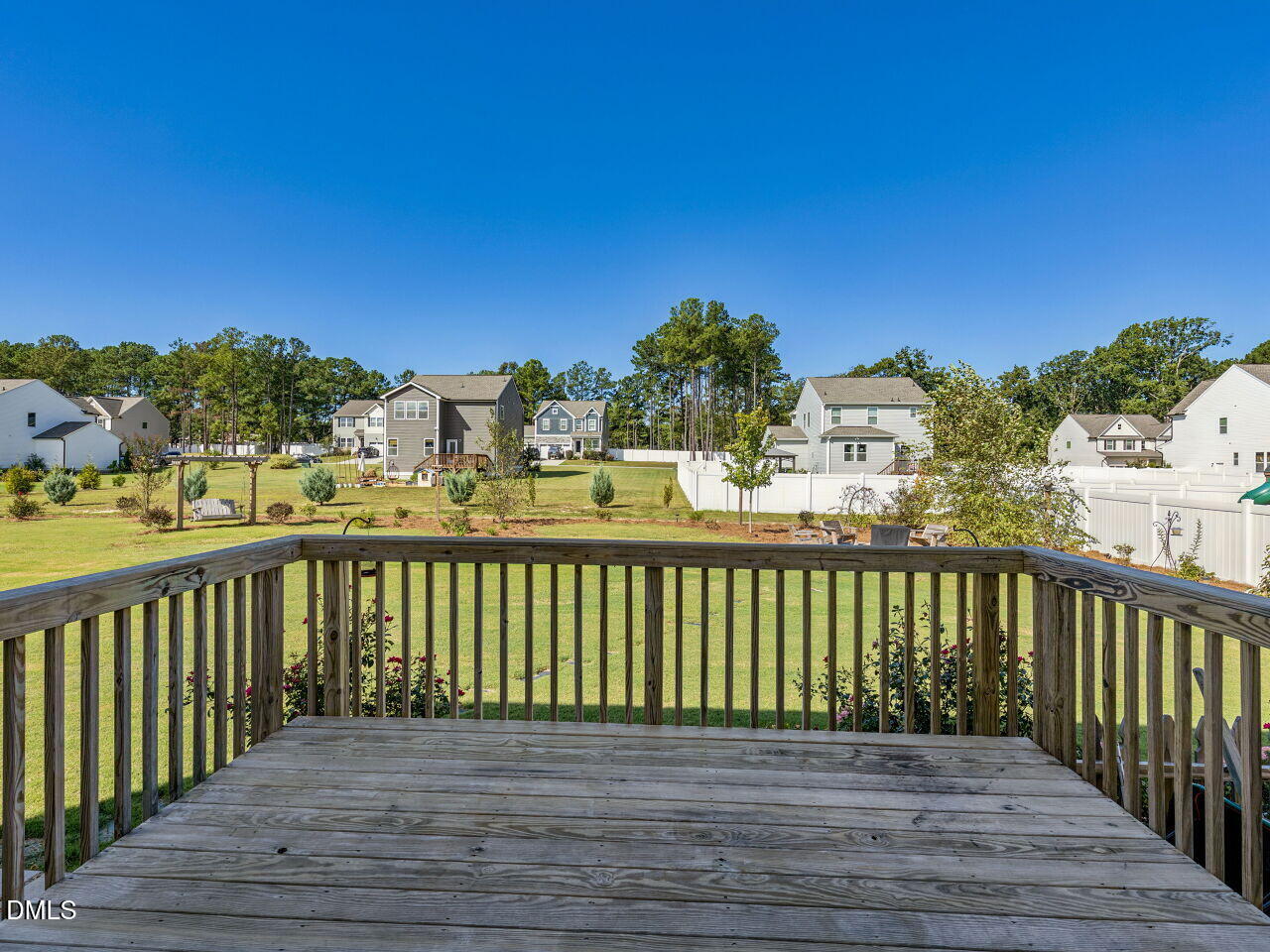 main property photo 30