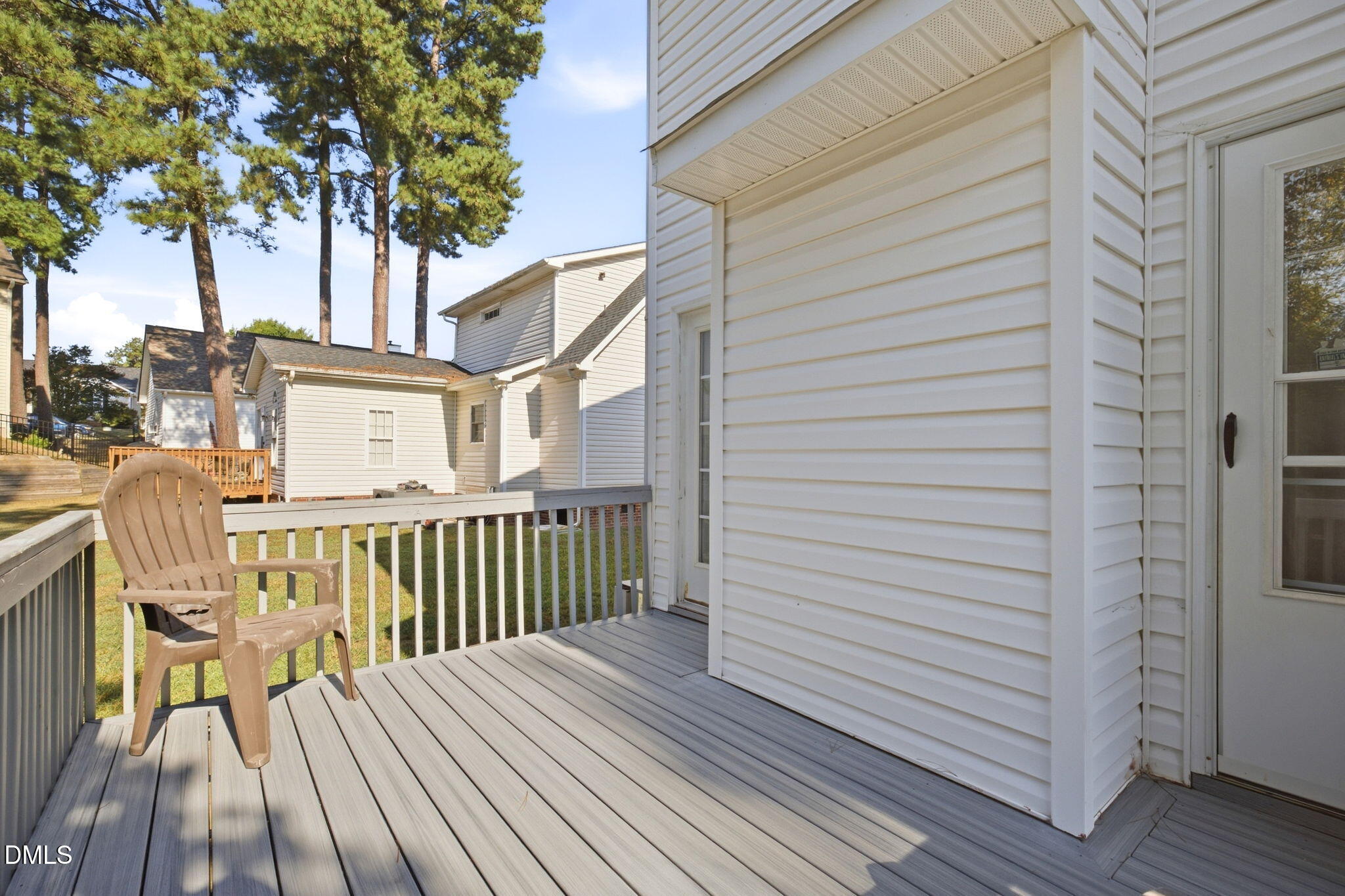 main property photo 35