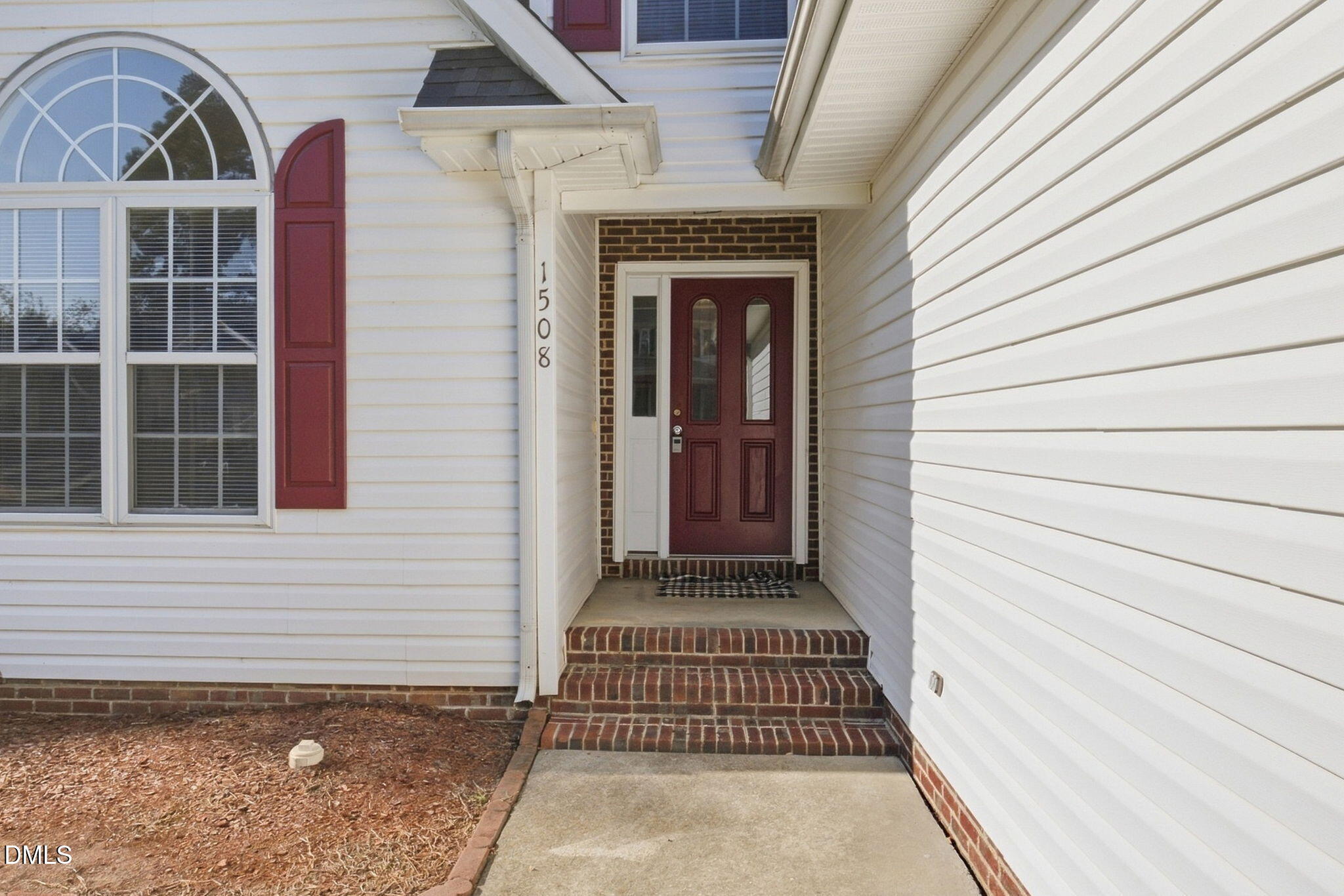 main property photo 7