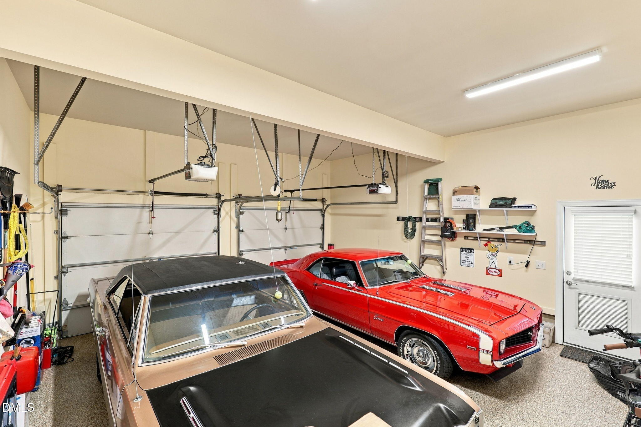 main property photo 34