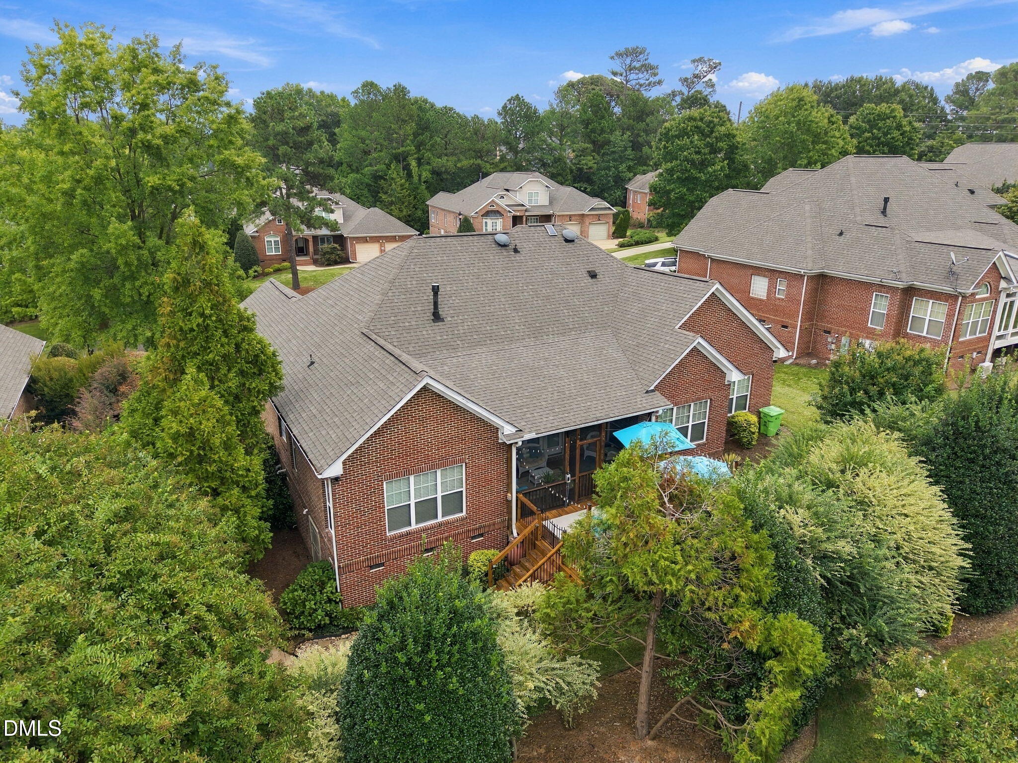 main property photo 45