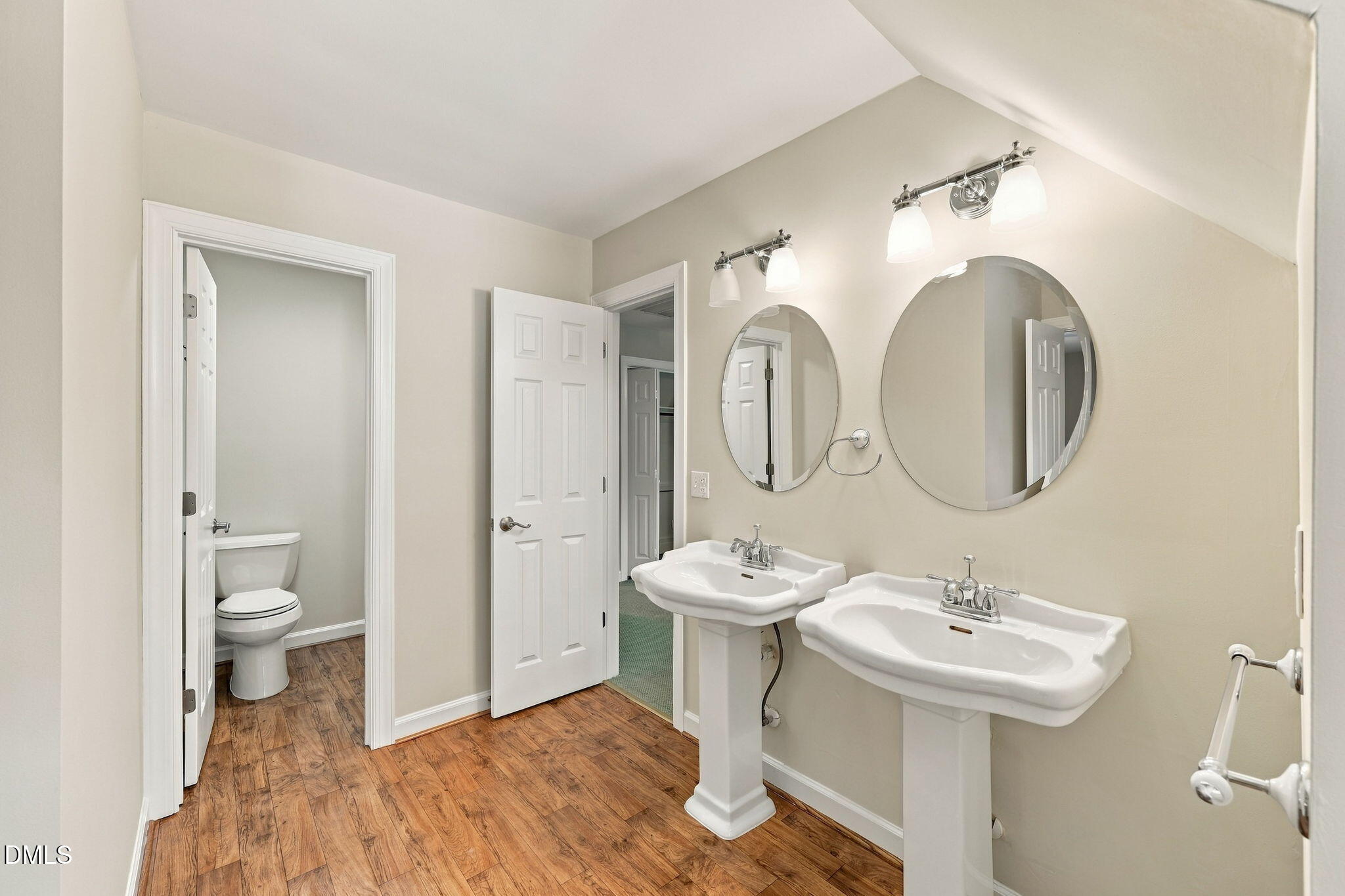 main property photo 32