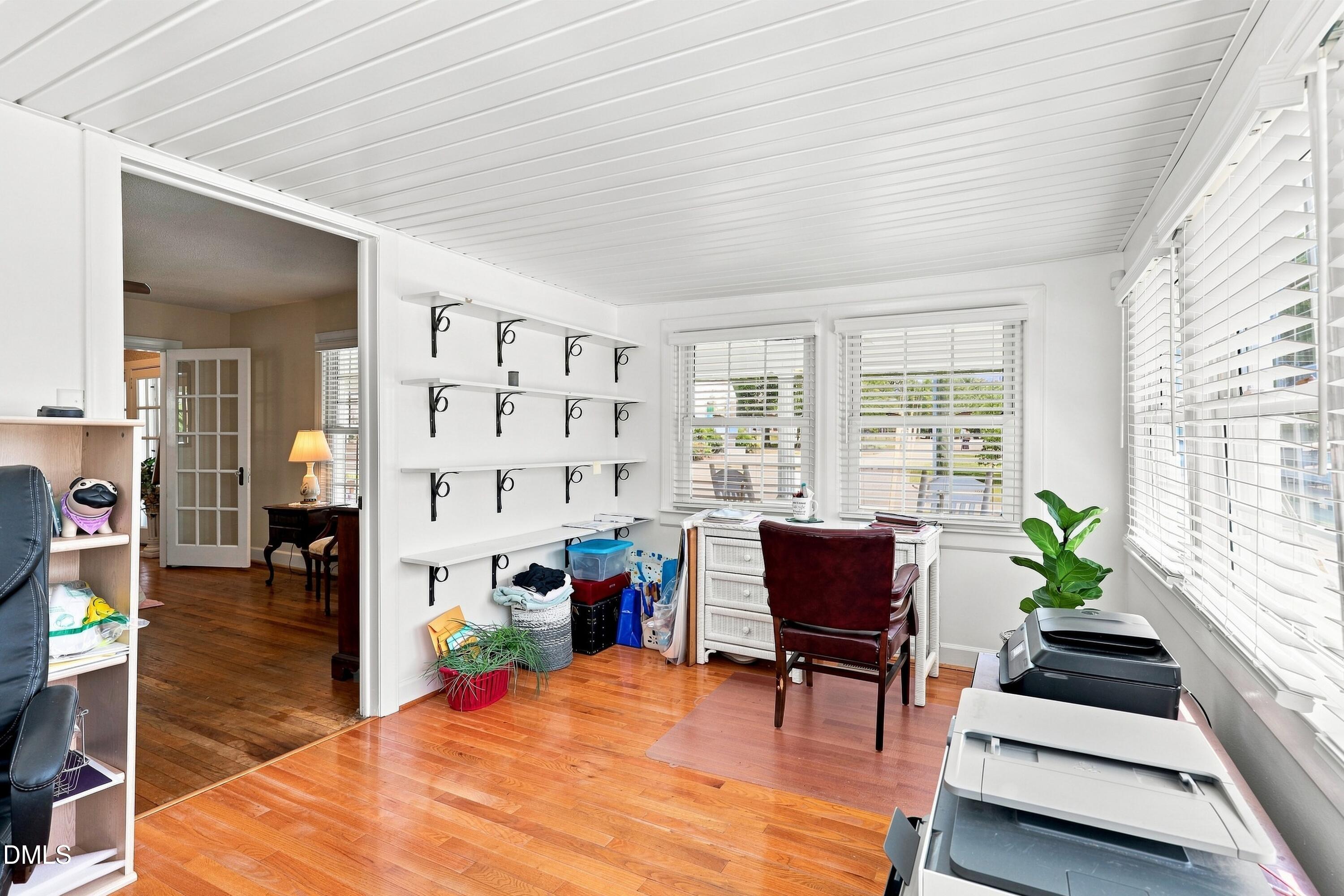 main property photo 29