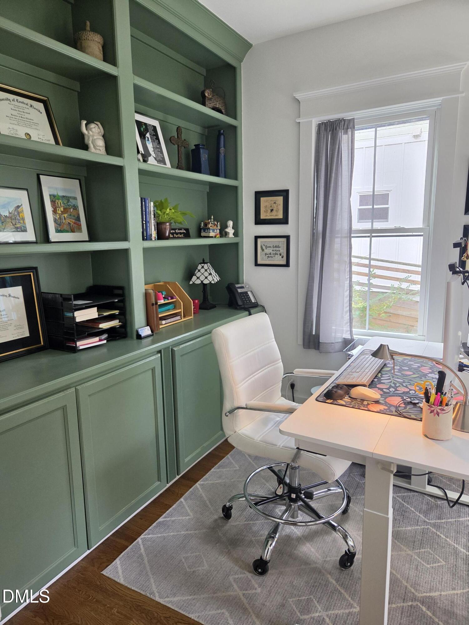 main property photo 10