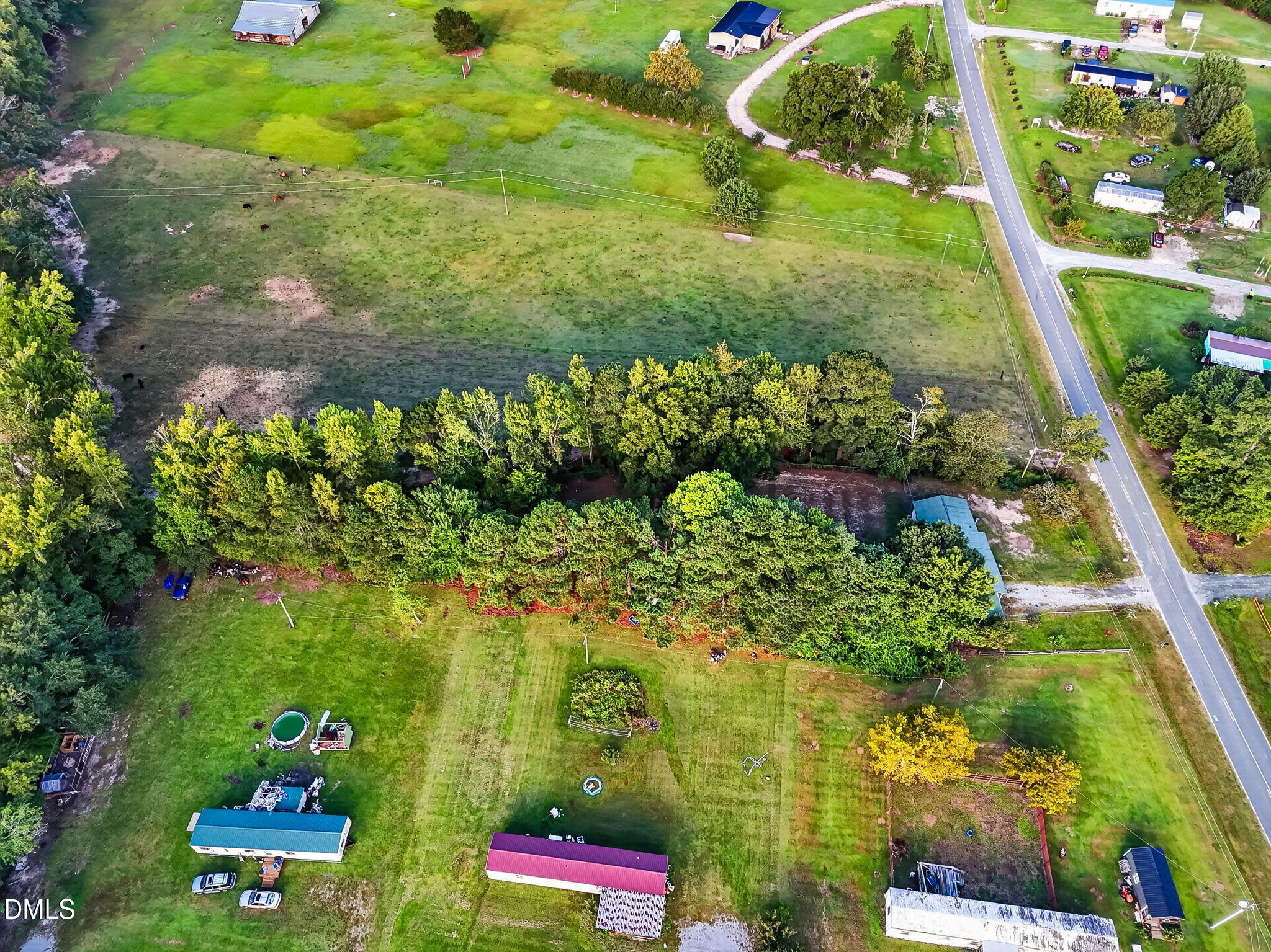 main property photo 32