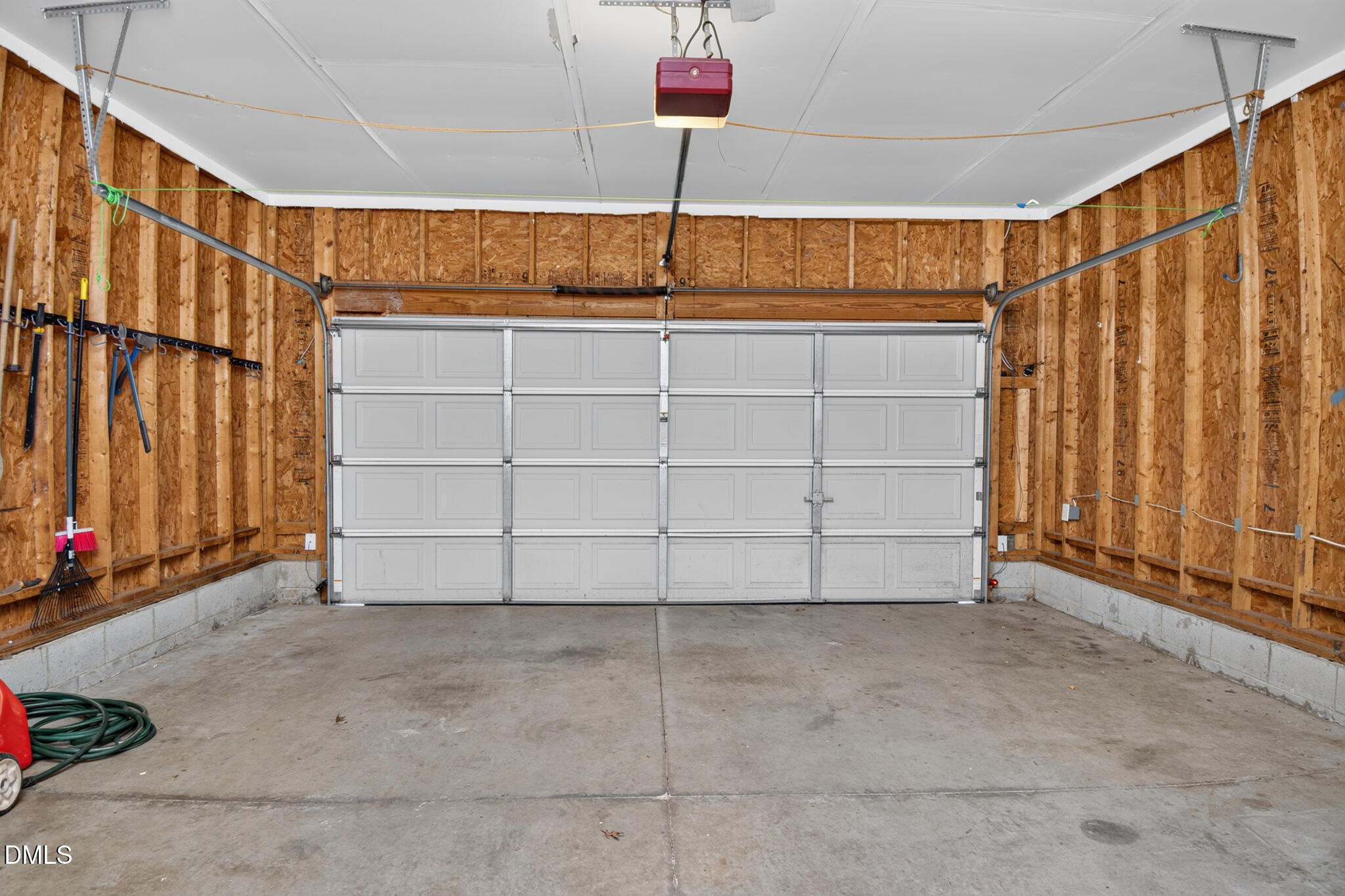 main property photo 45