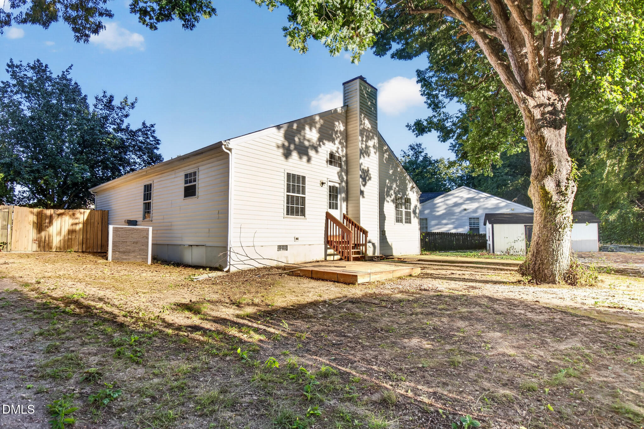 main property photo 46