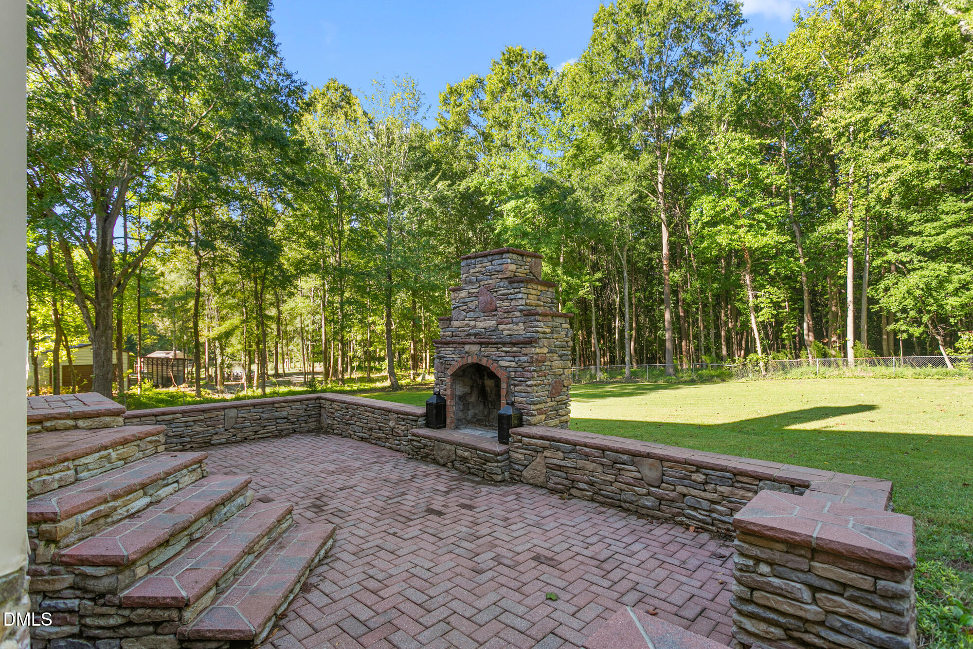 main property photo 36