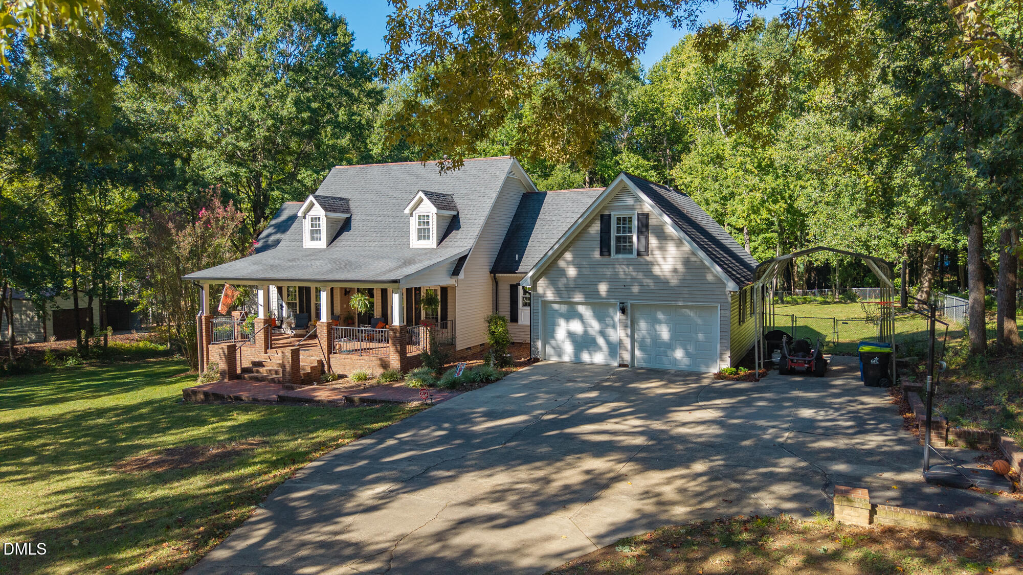 main property photo 50