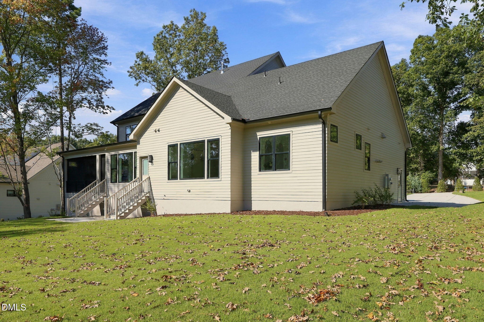 main property photo 77