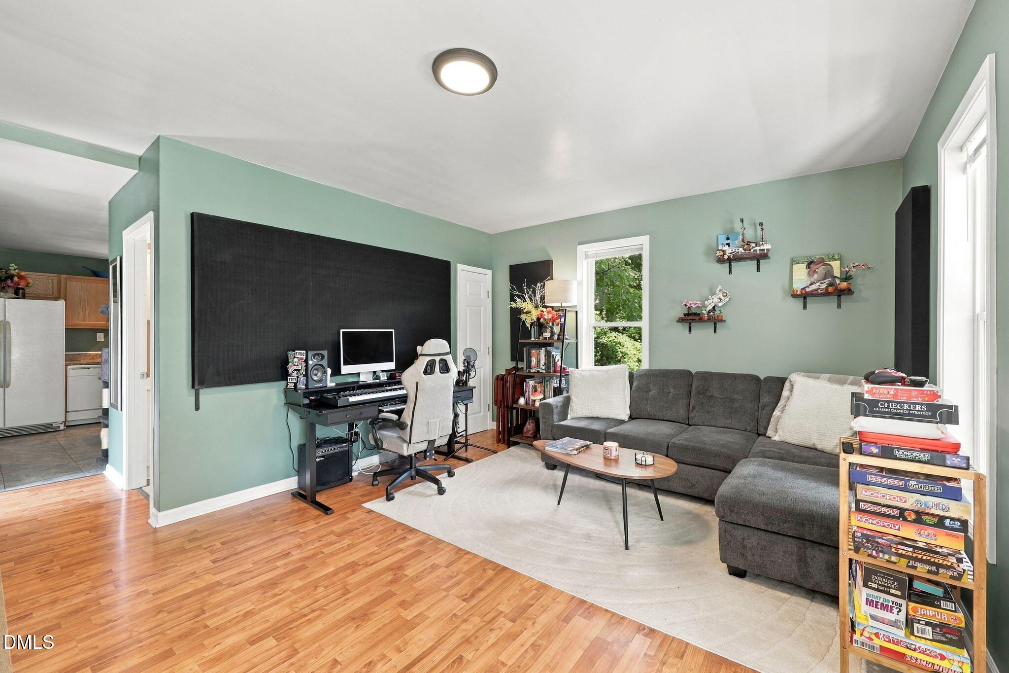 main property photo 5