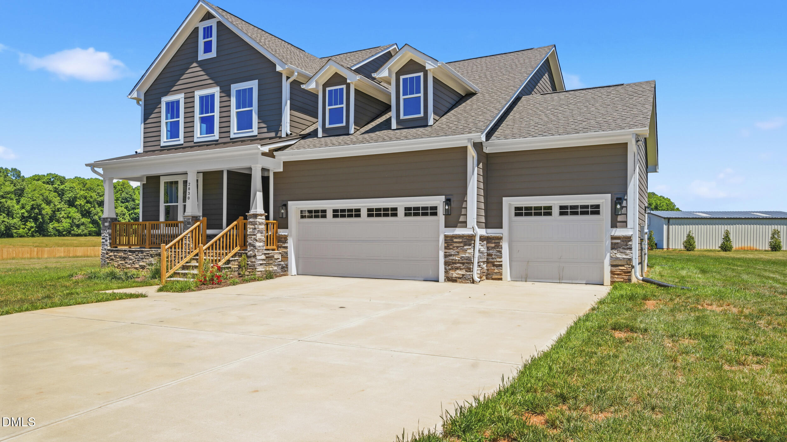 main property photo 1