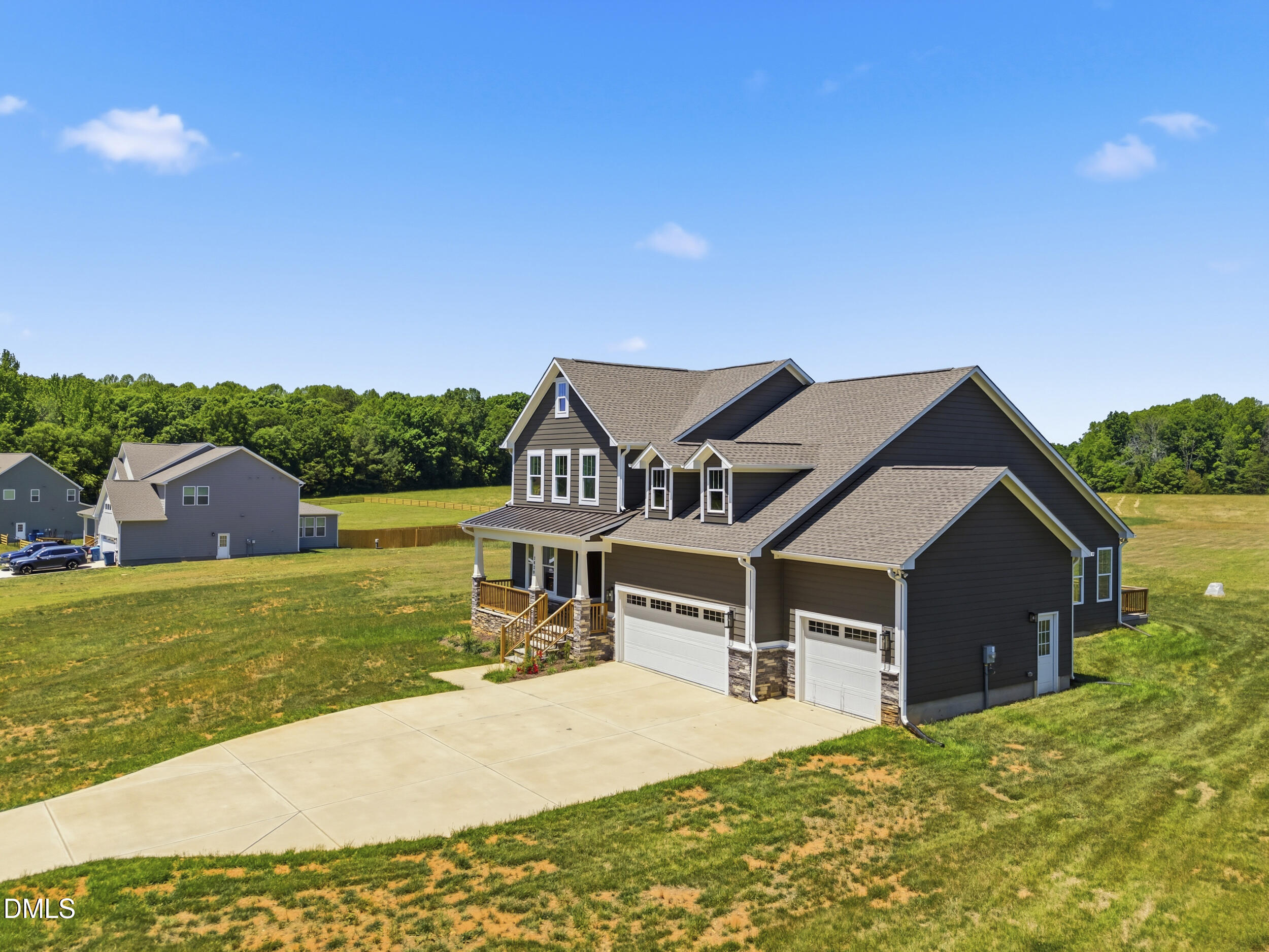 main property photo 44