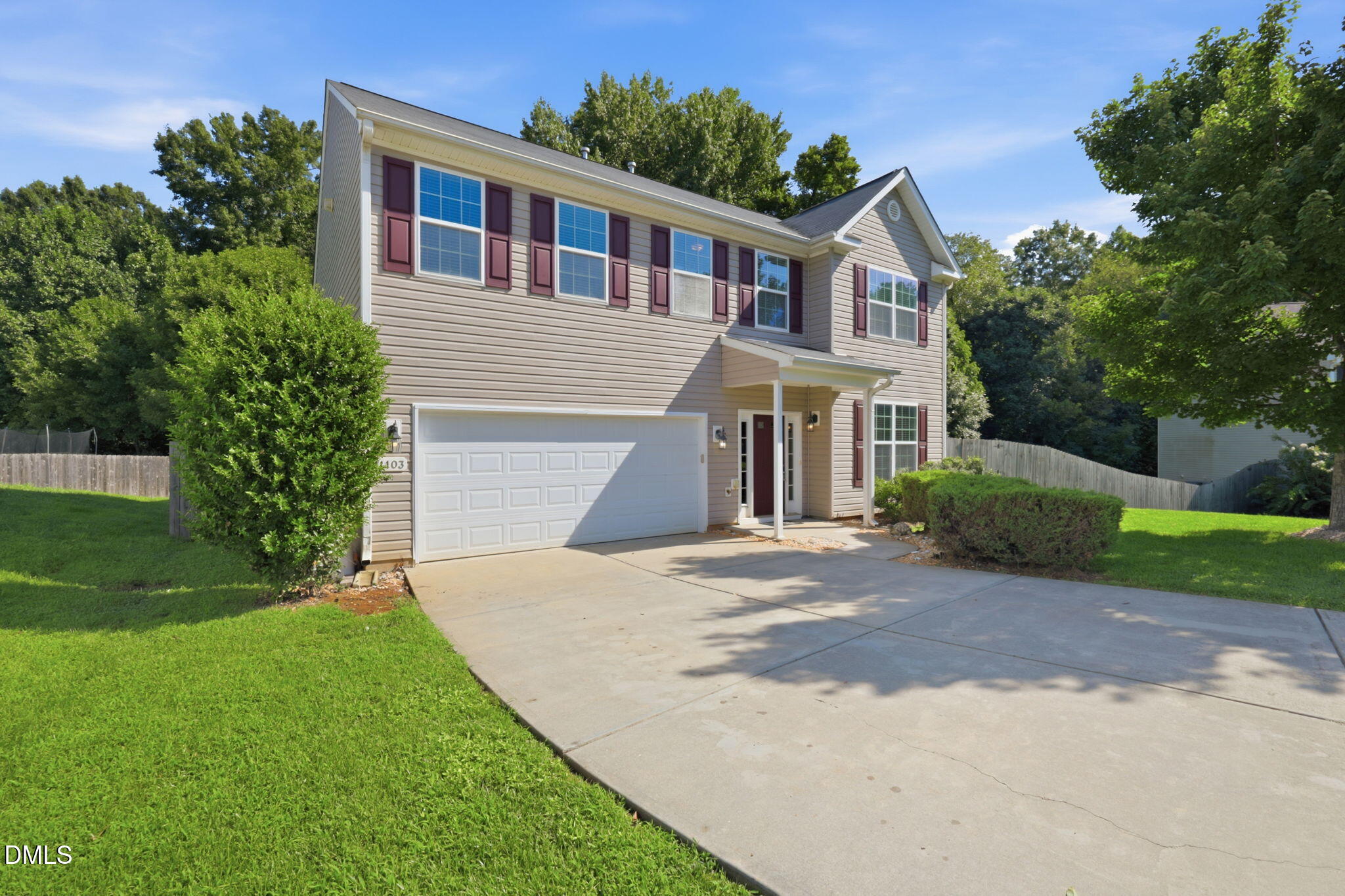 main property photo 40