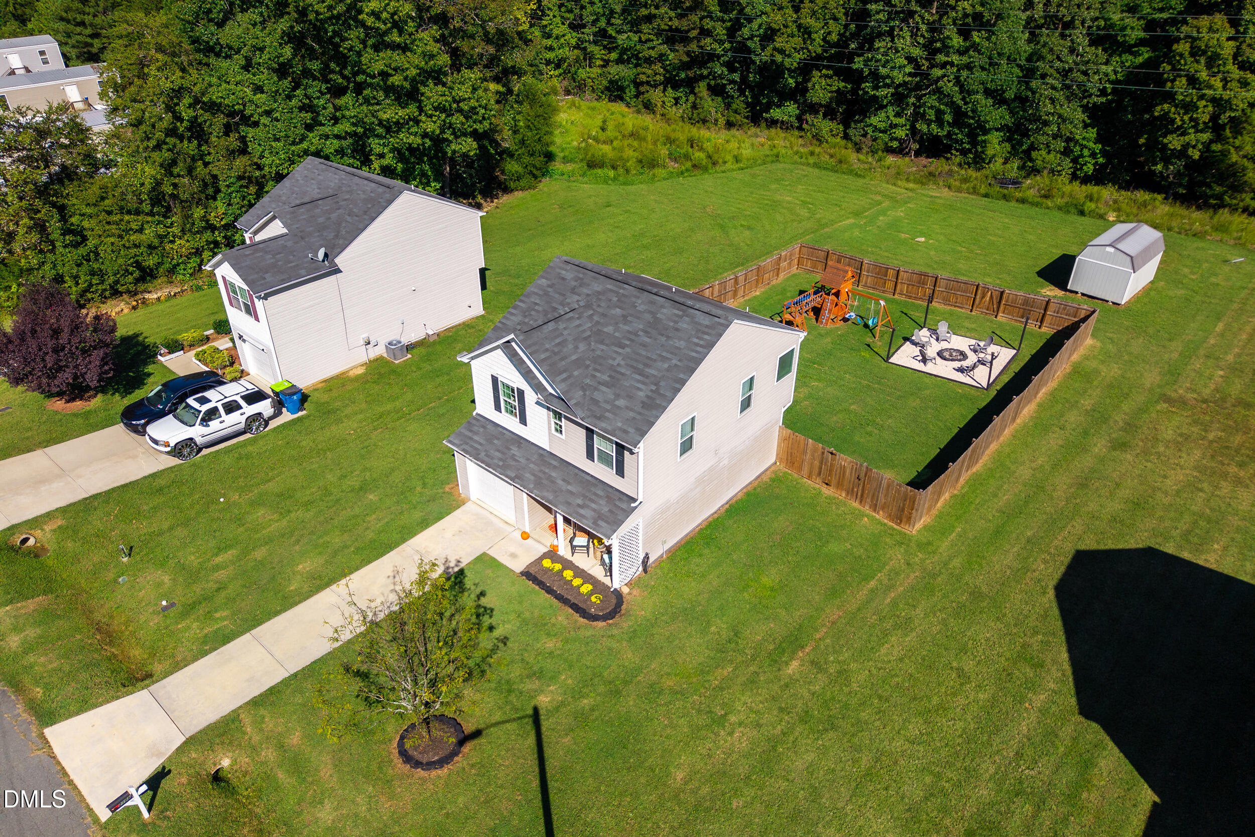 main property photo 24