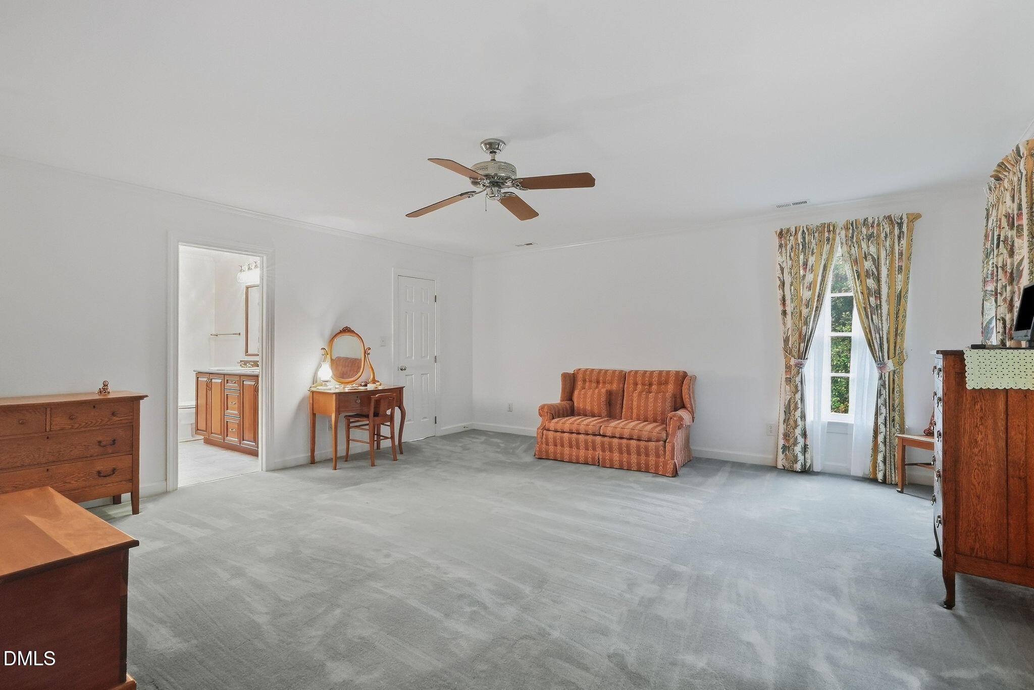 main property photo 73