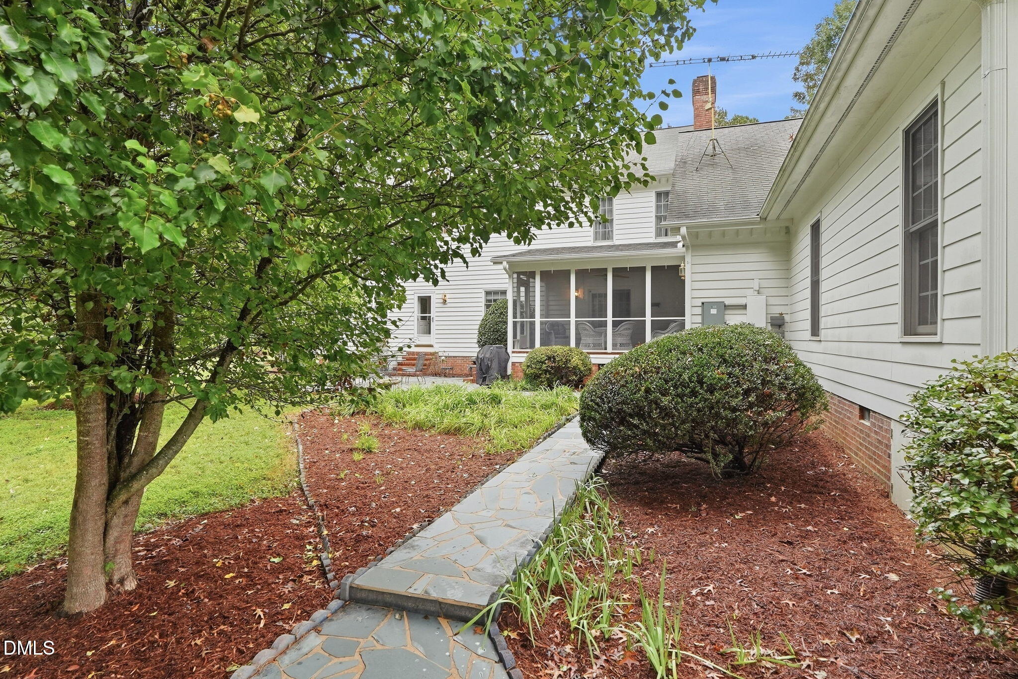 main property photo 89