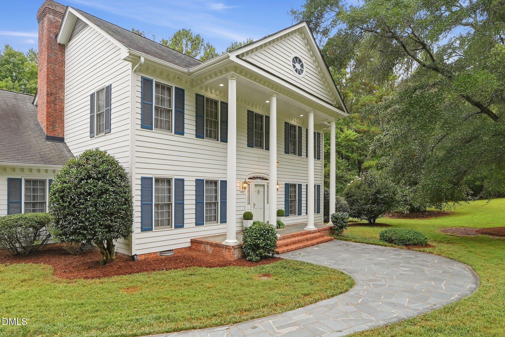 main property photo 9