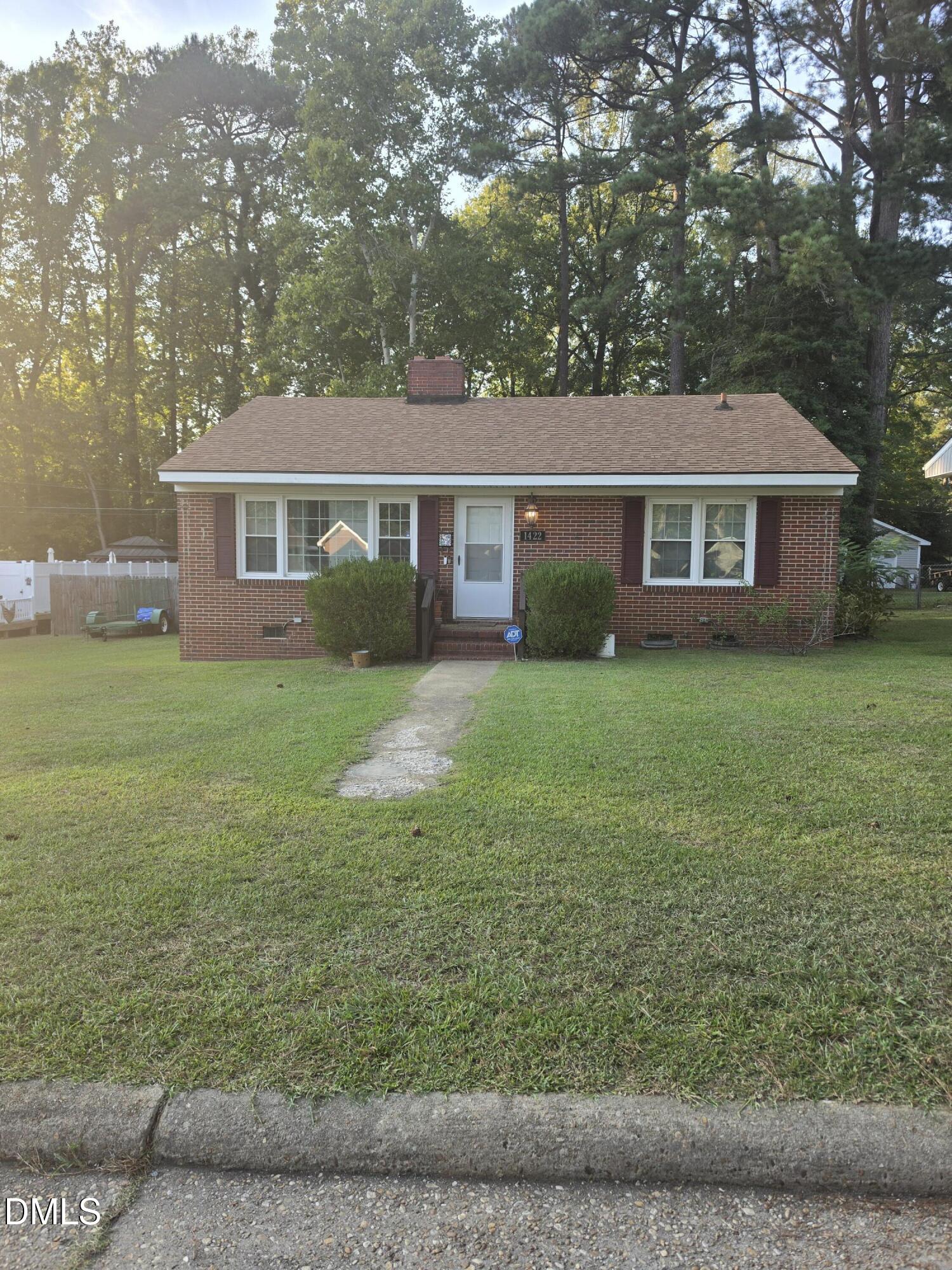 main property photo 18