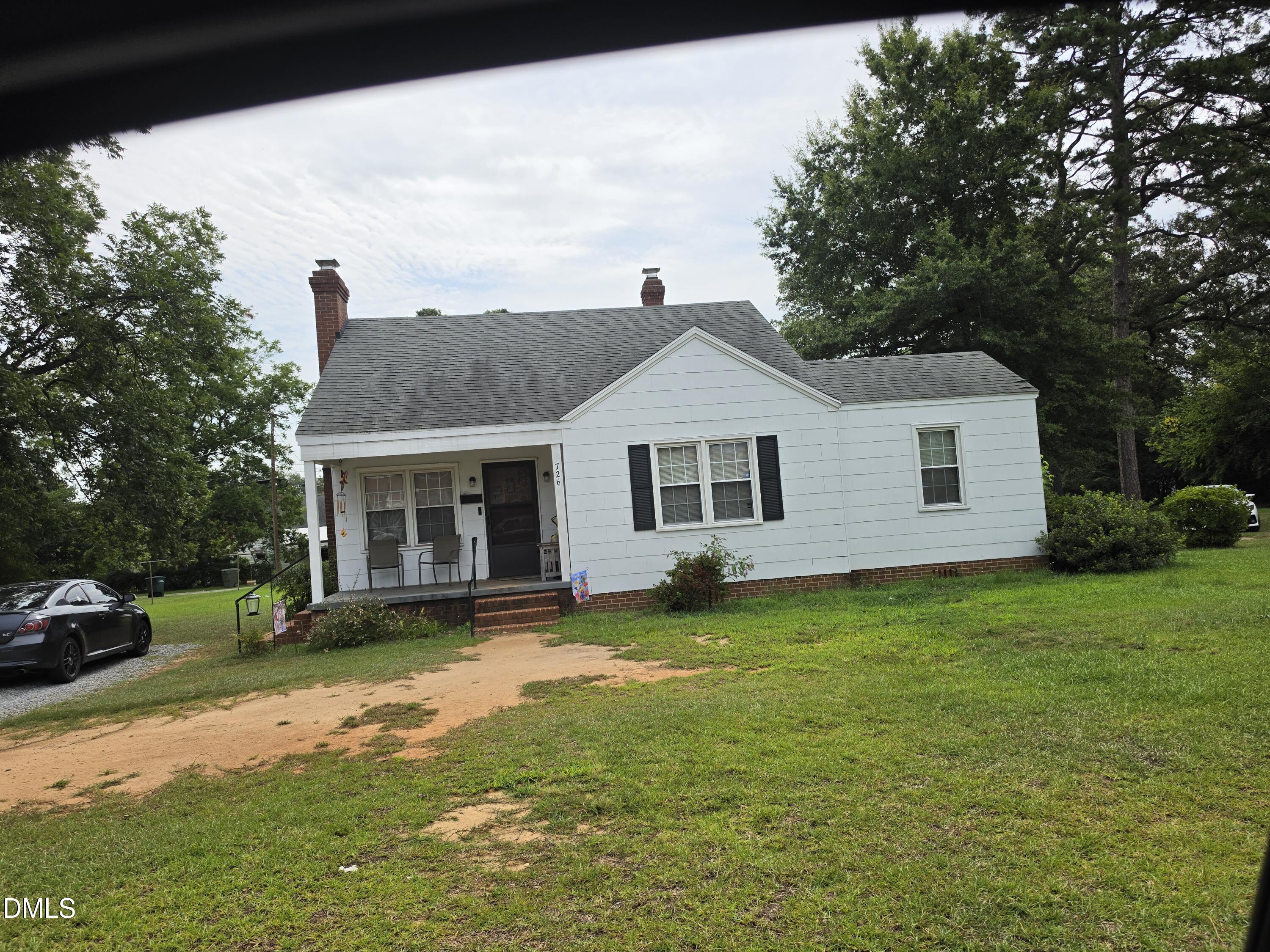 main property photo 6