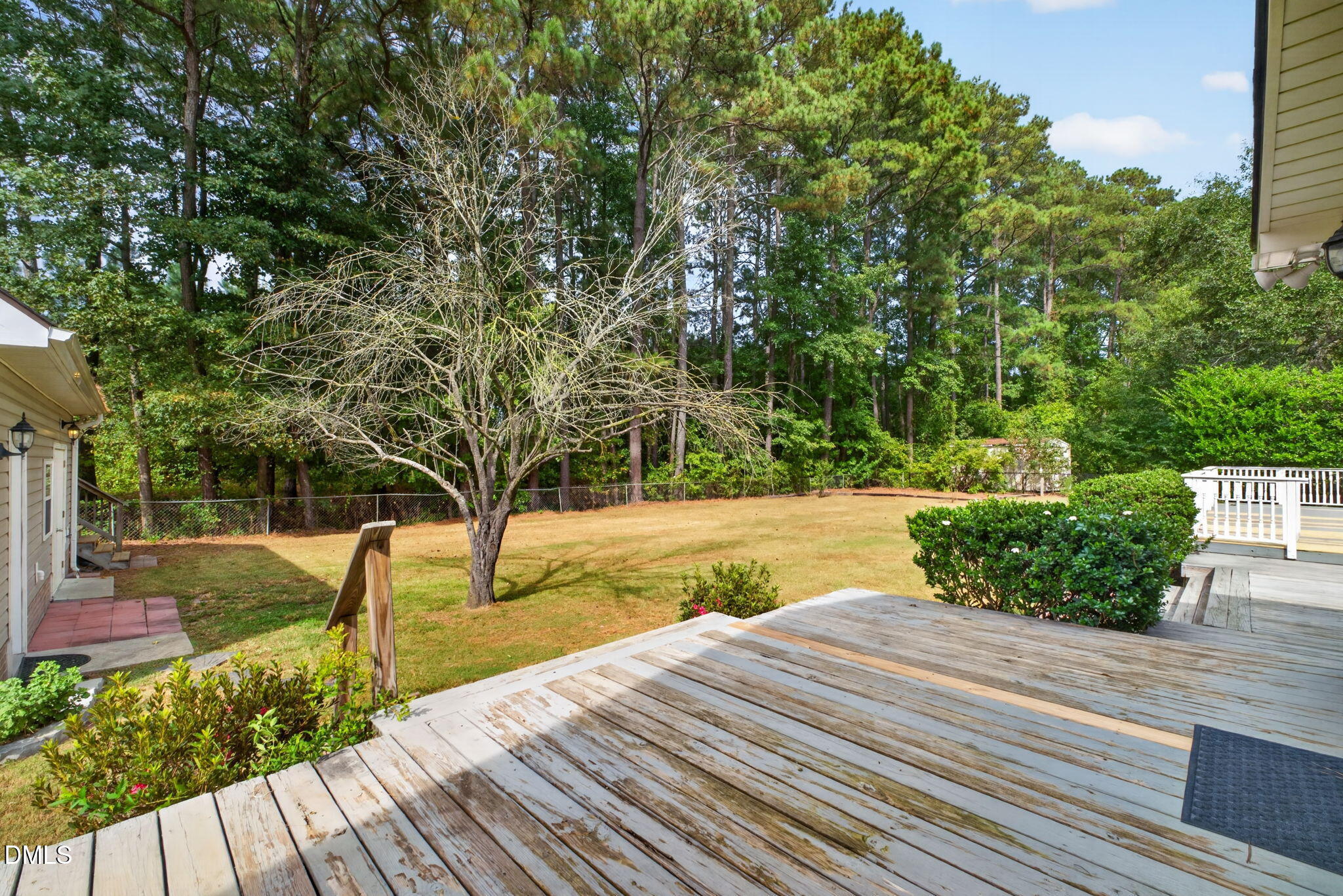 main property photo 29