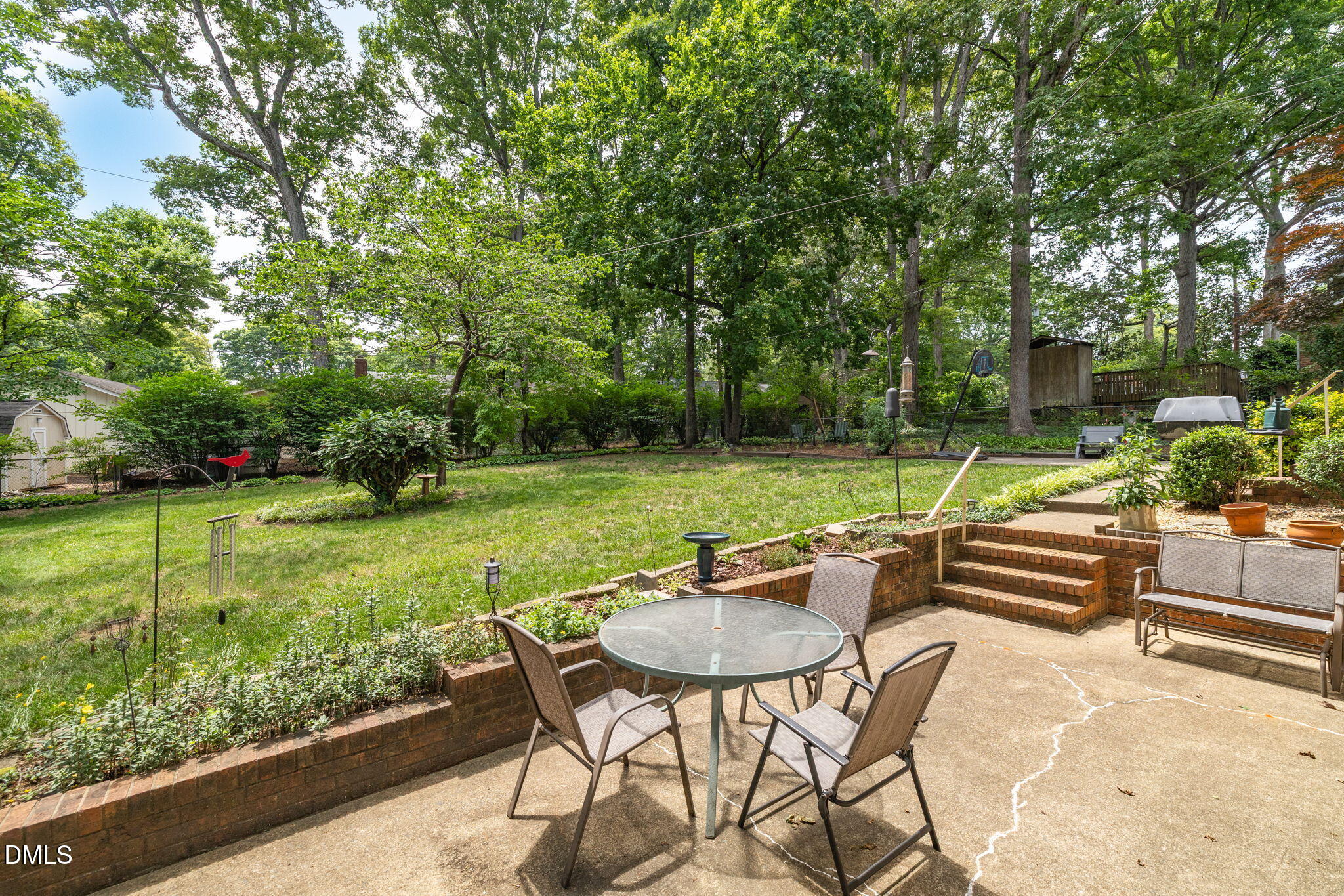 main property photo 30