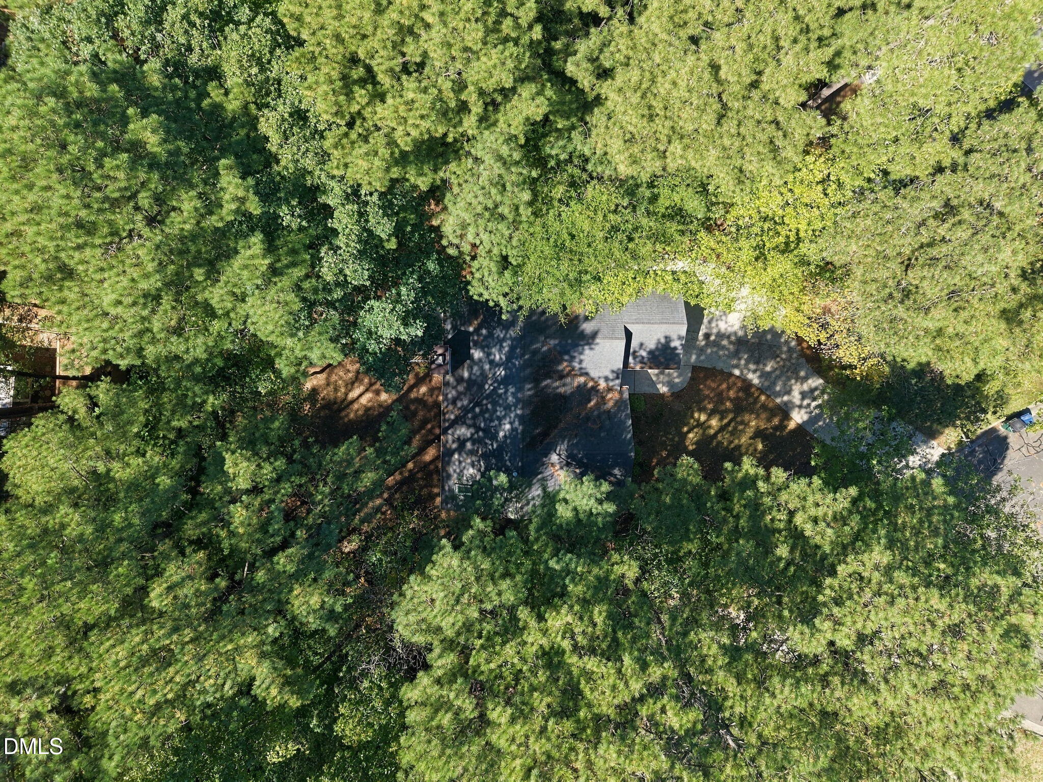 main property photo 40