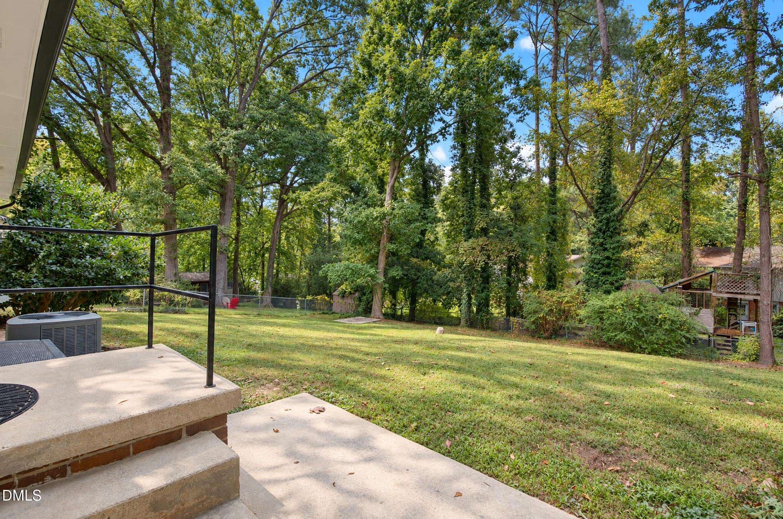 main property photo 23