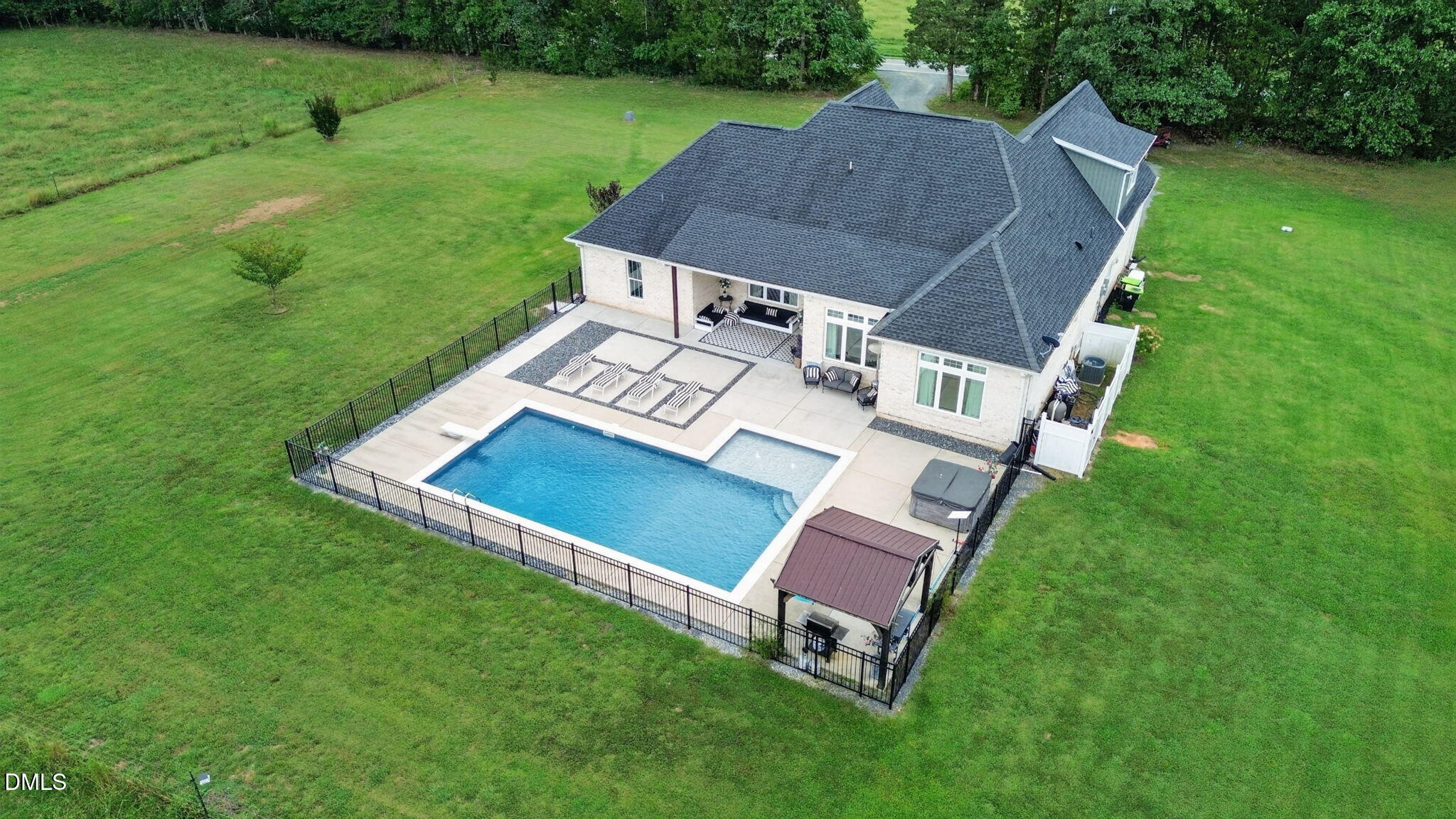 main property photo 57
