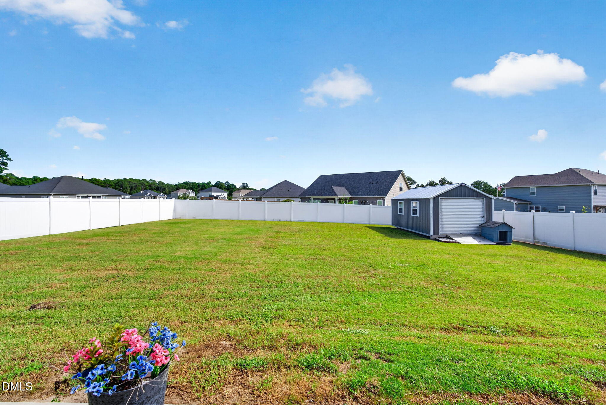 main property photo 40