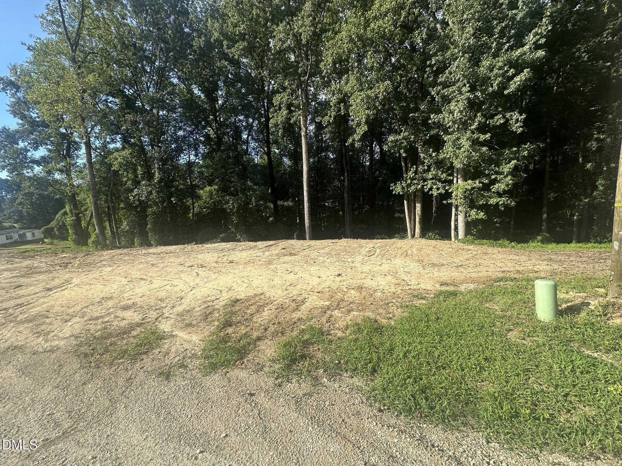 main property photo 9