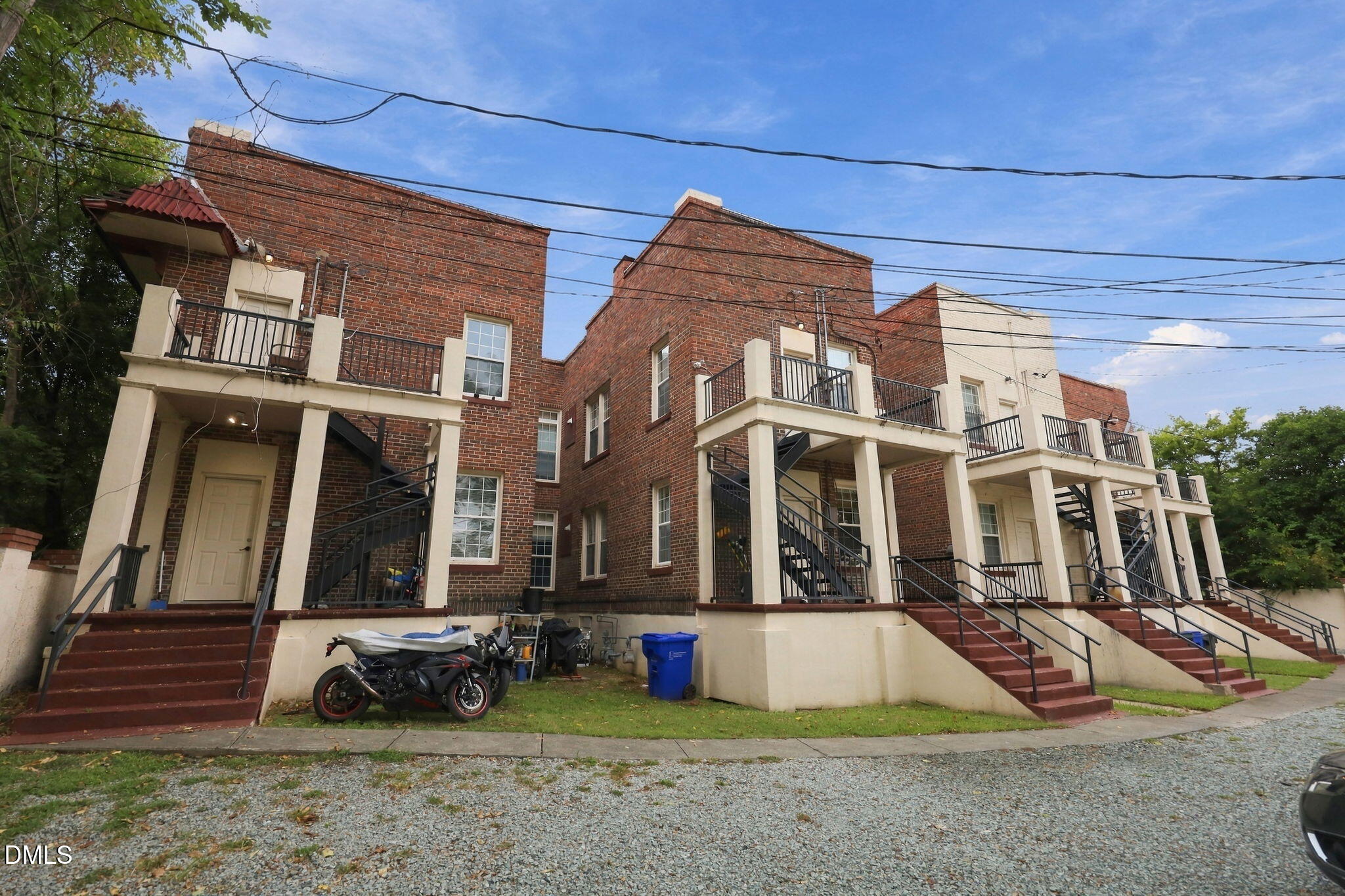 main property photo 27