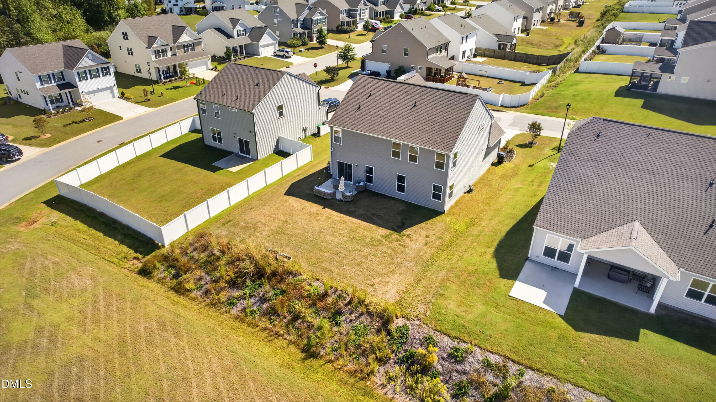 main property photo 43