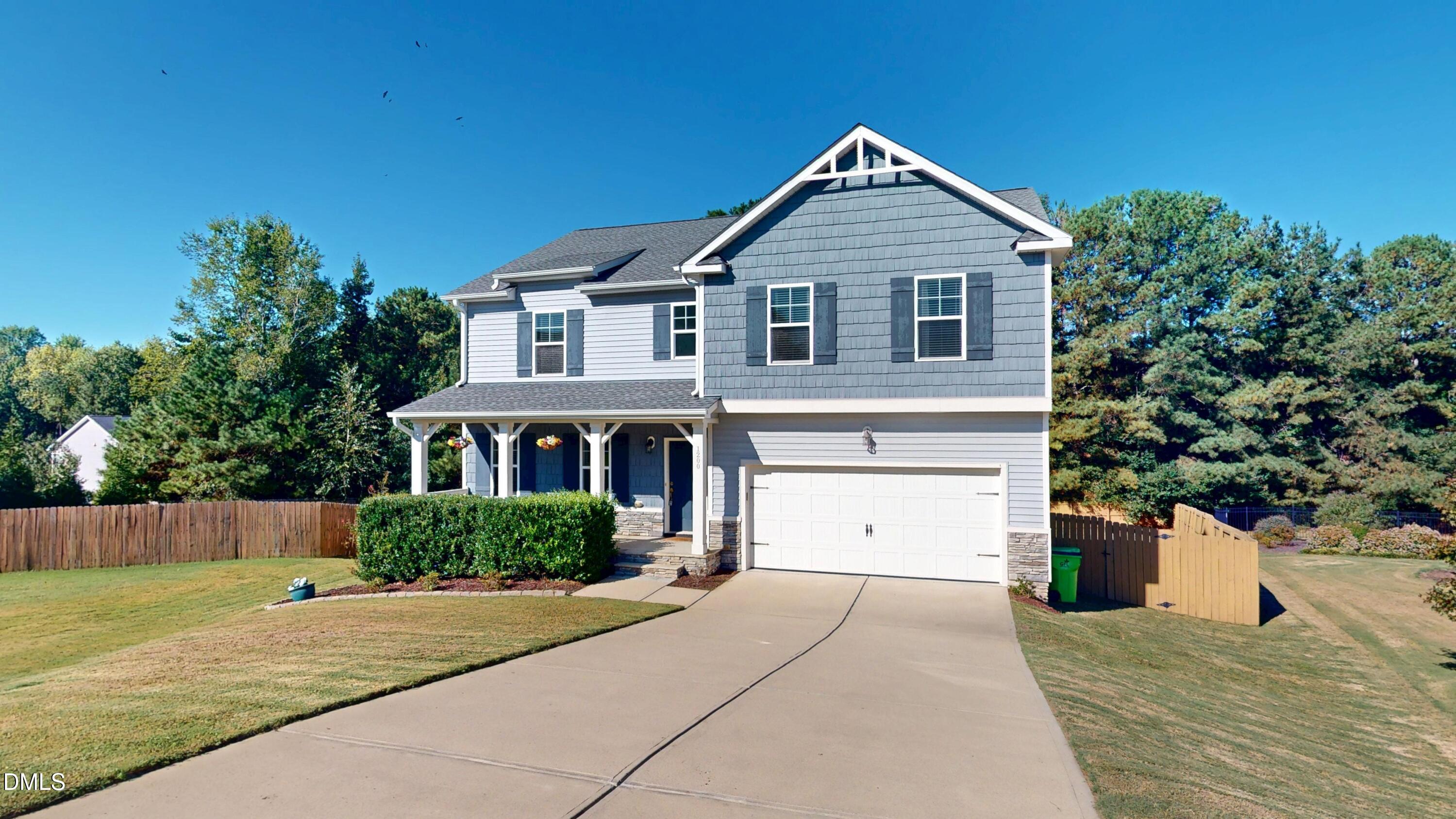 main property photo 6
