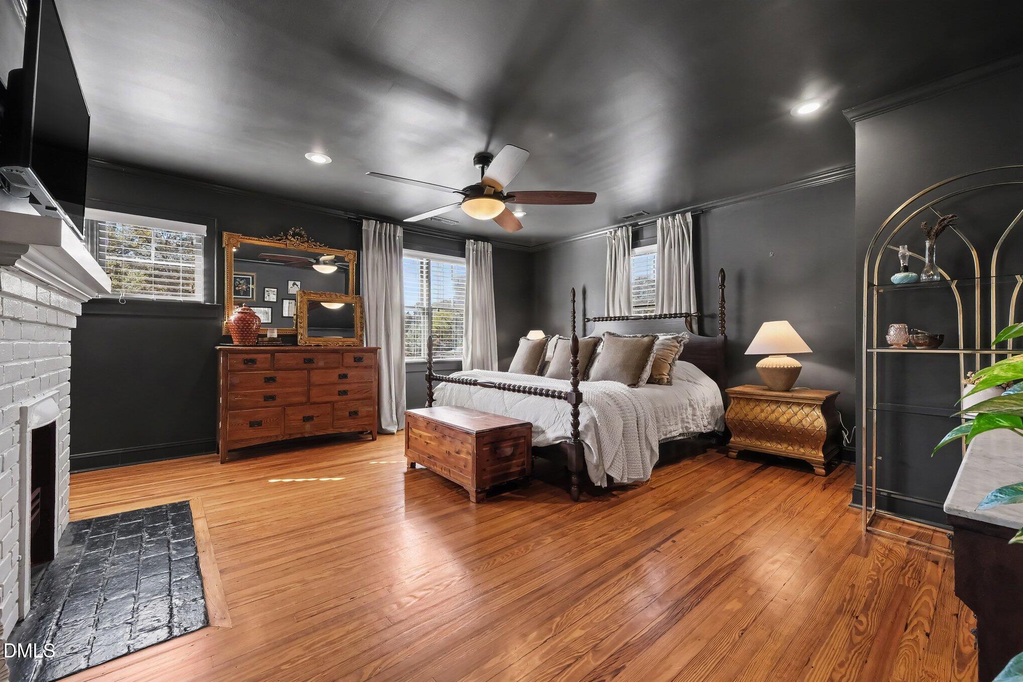 main property photo 19