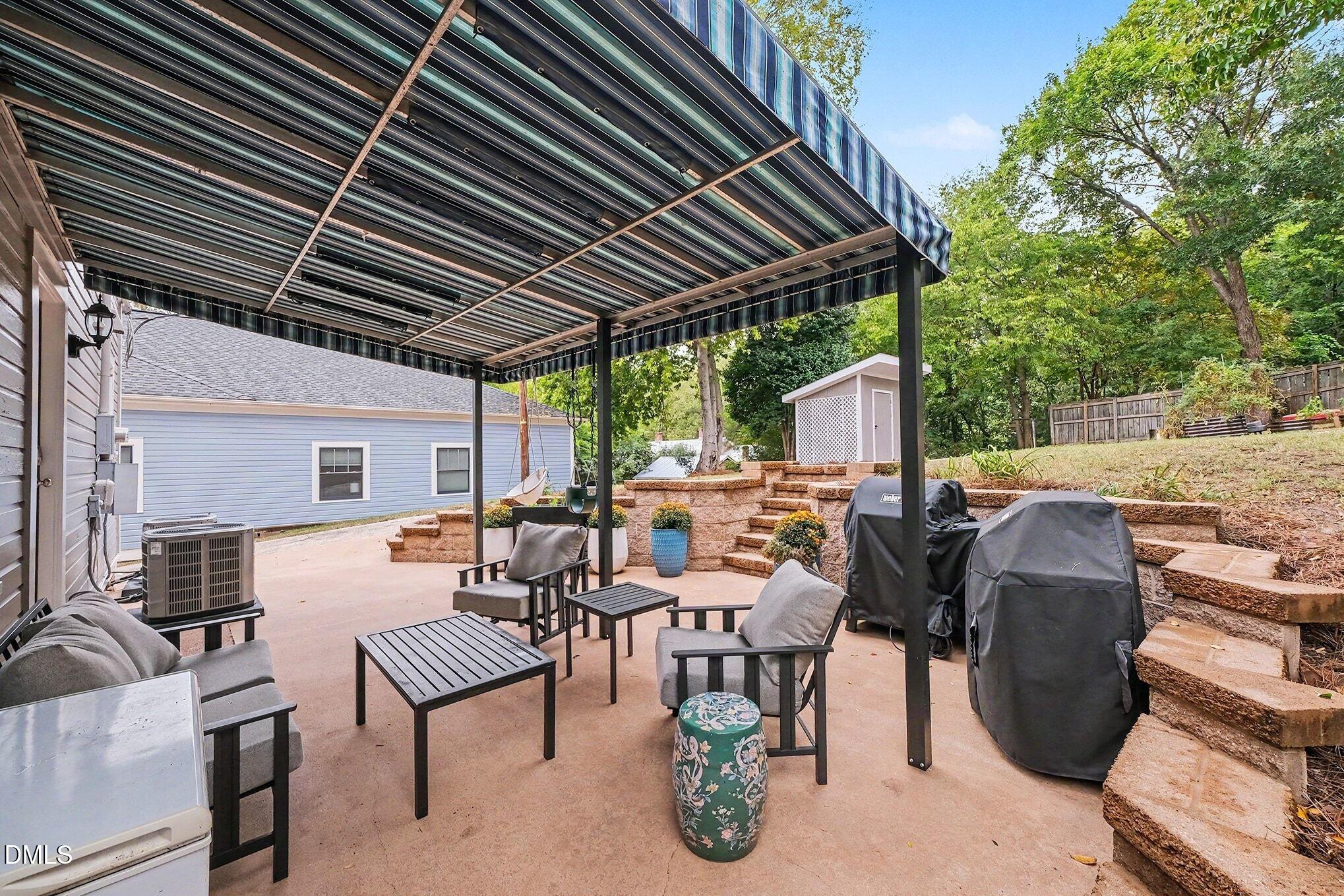 main property photo 29