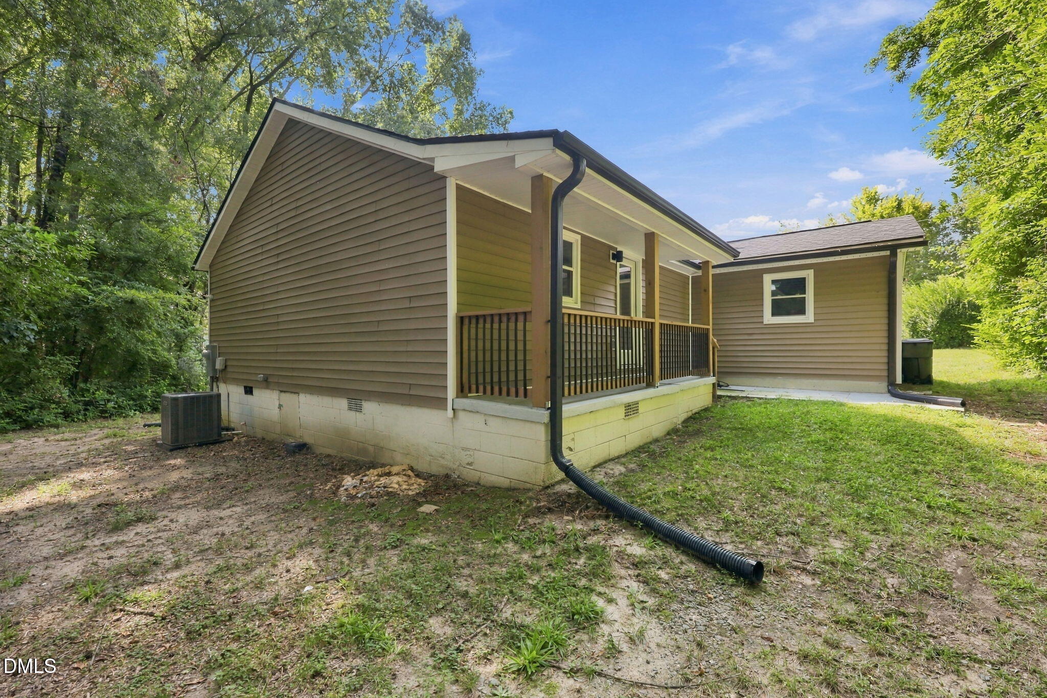 main property photo 22