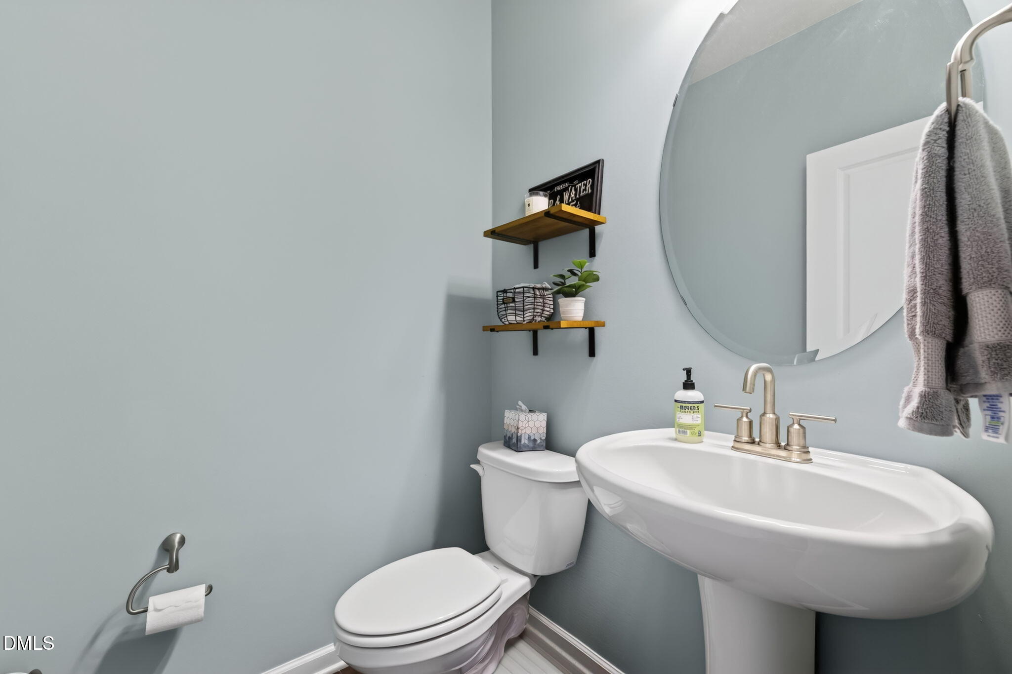 main property photo 22