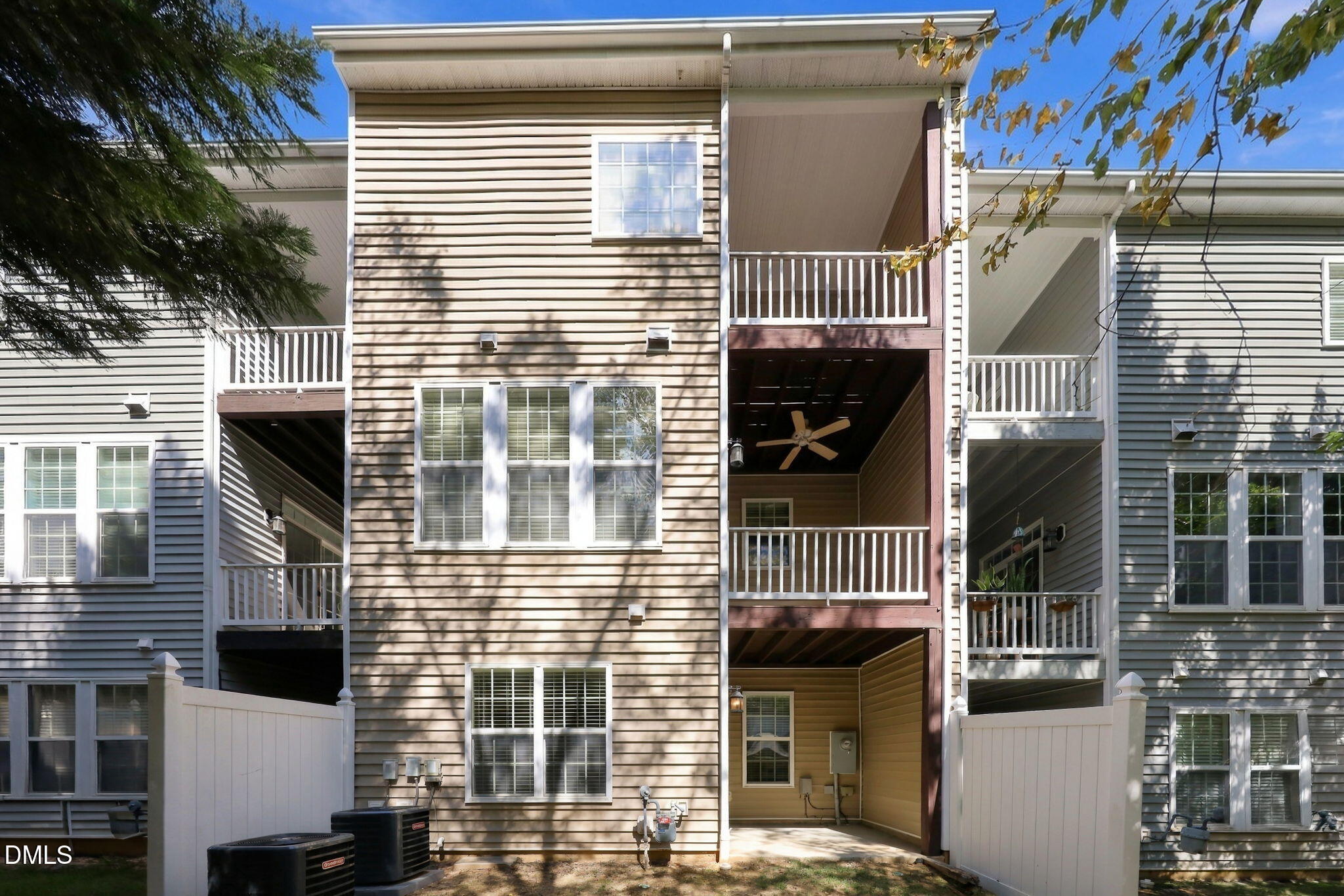 main property photo 50