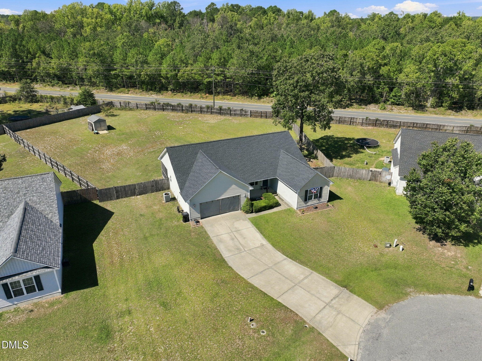 main property photo 29