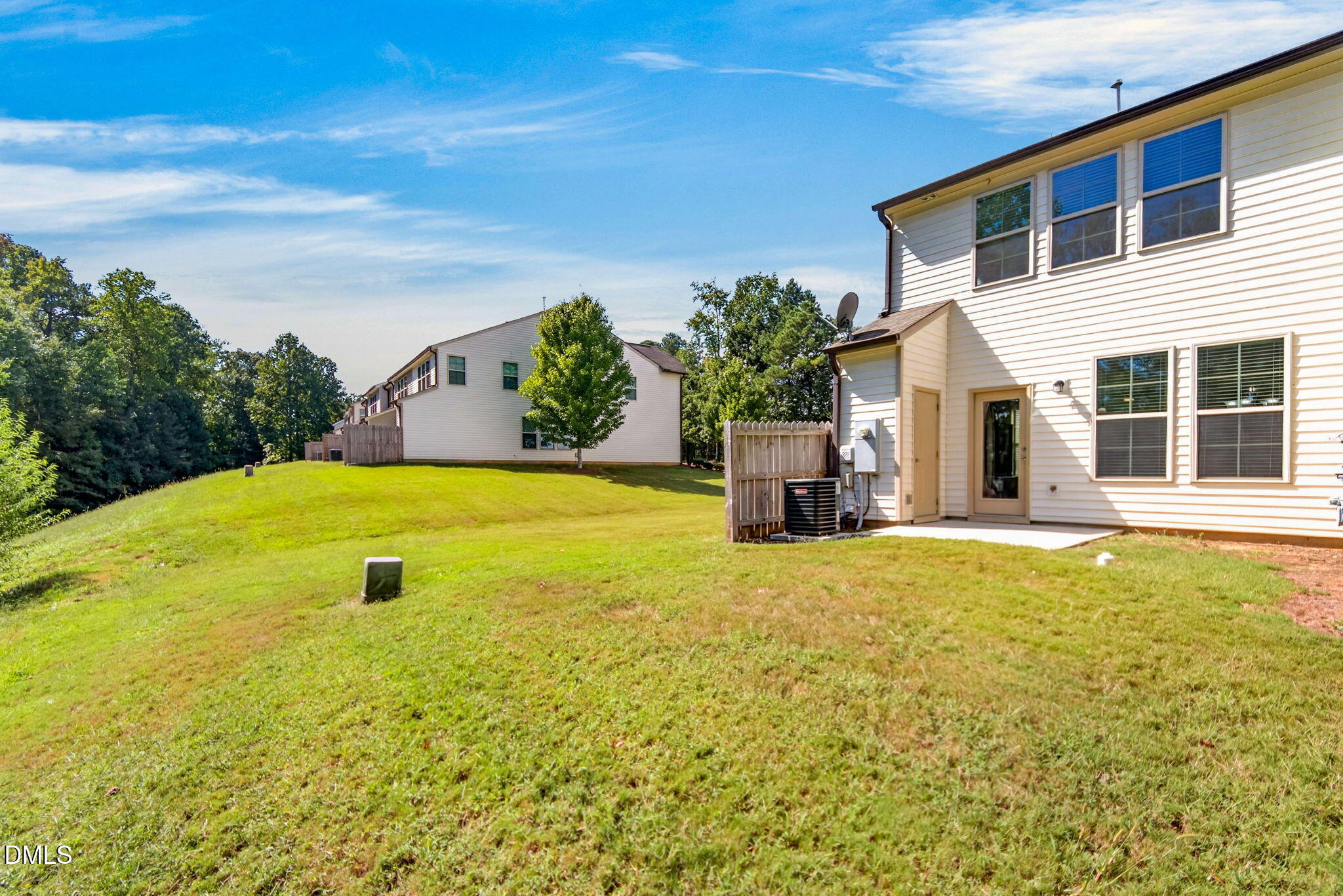main property photo 41