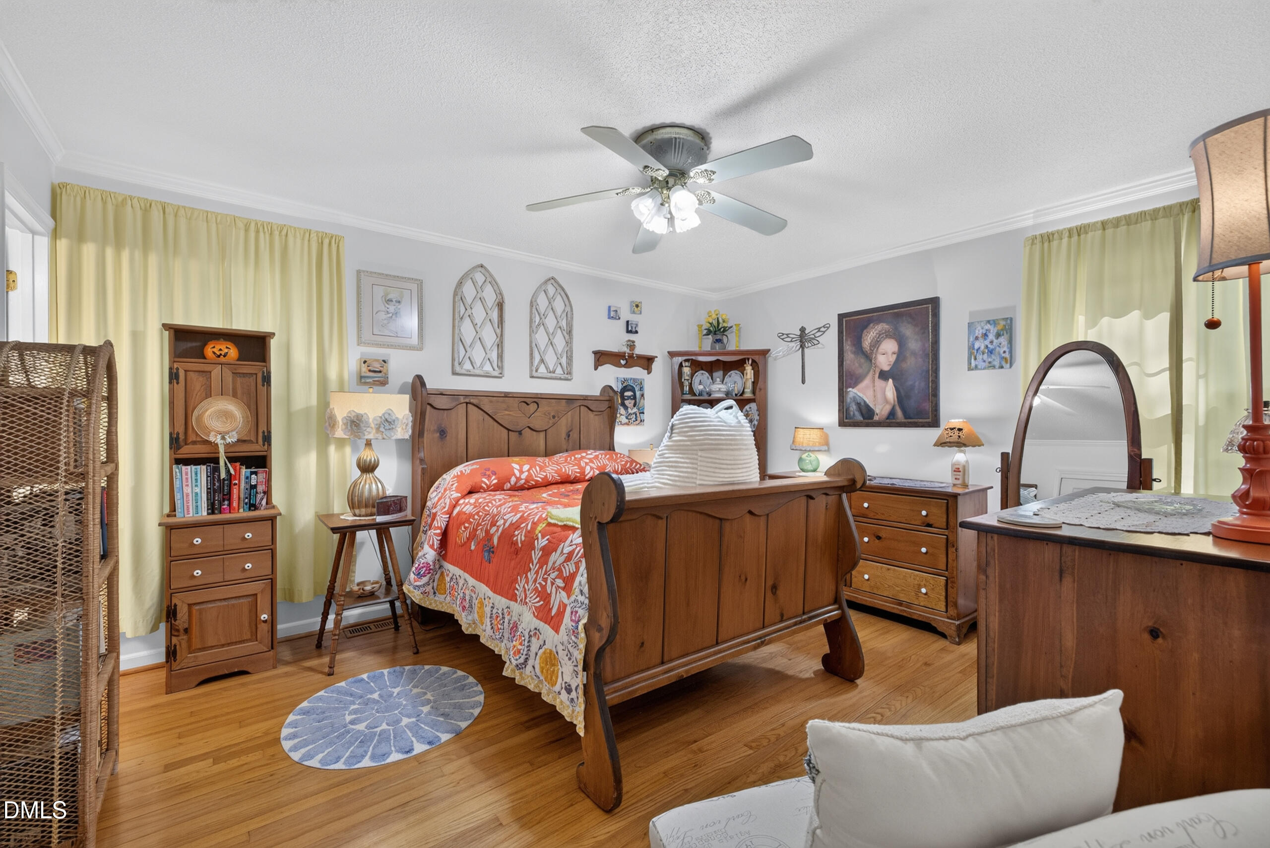 main property photo 14