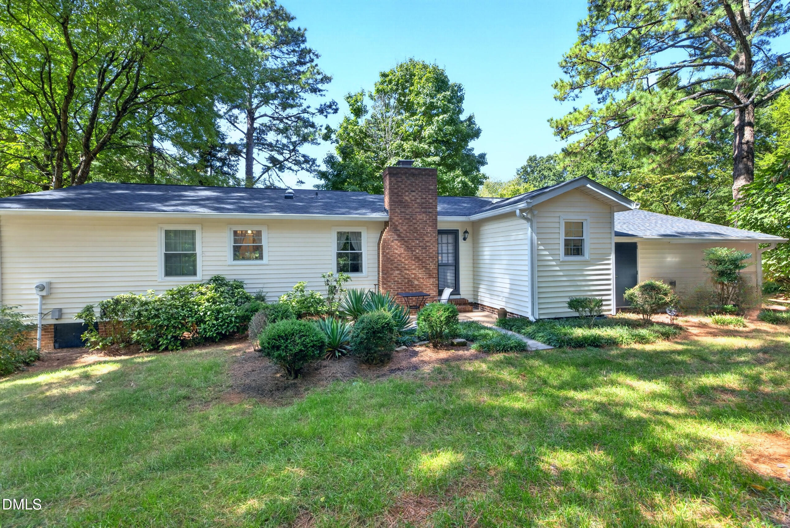 main property photo 20