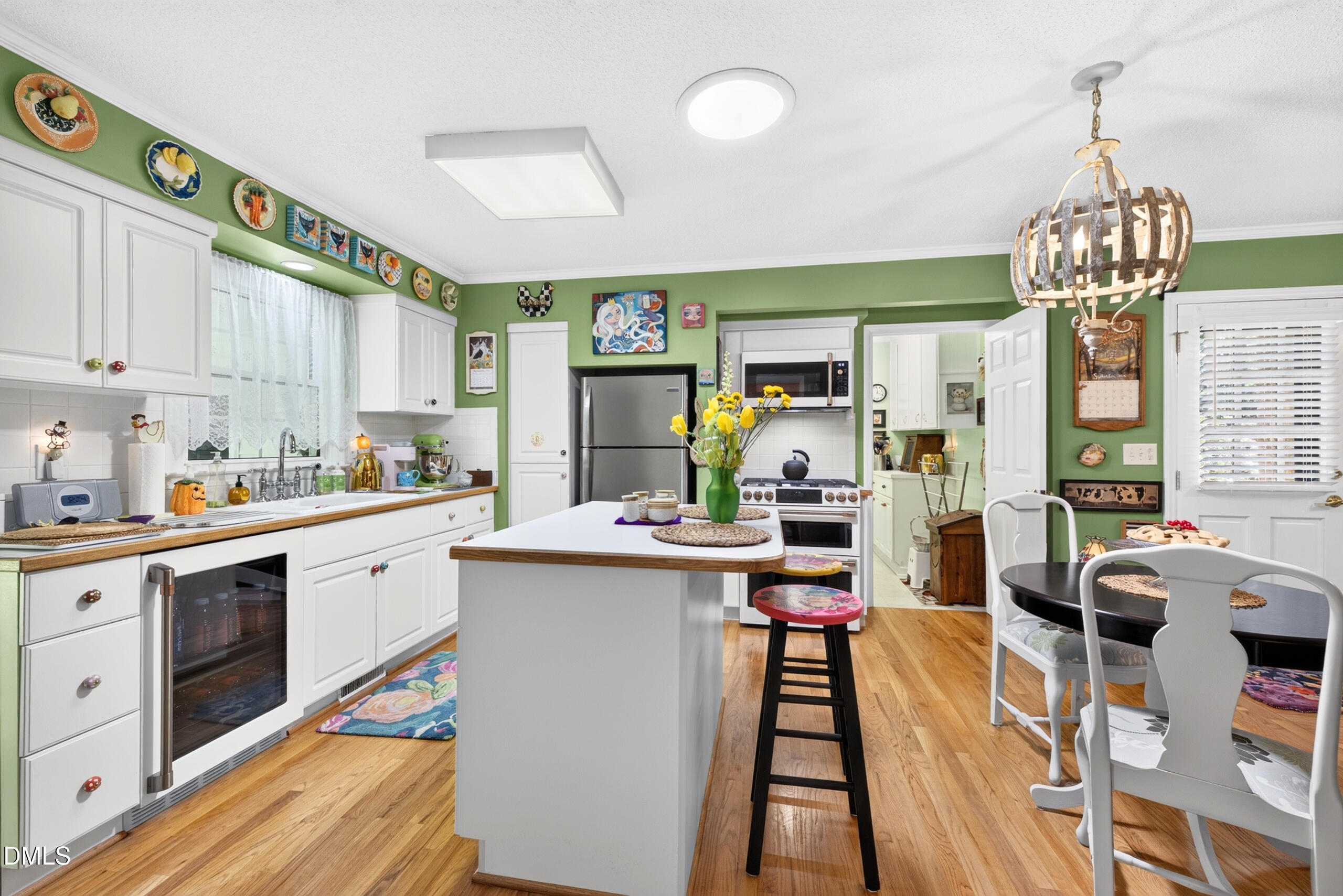 main property photo 5