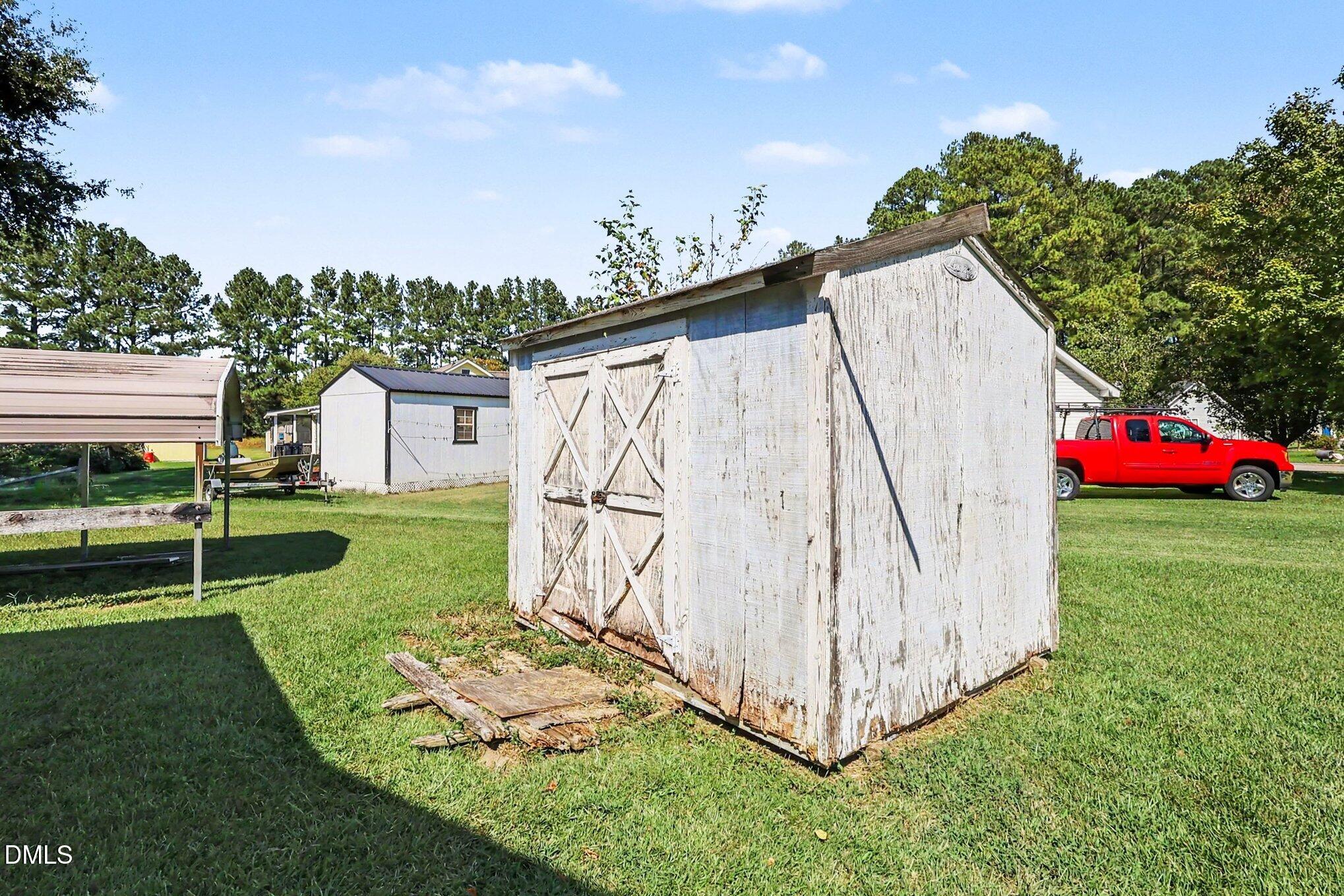 main property photo 33