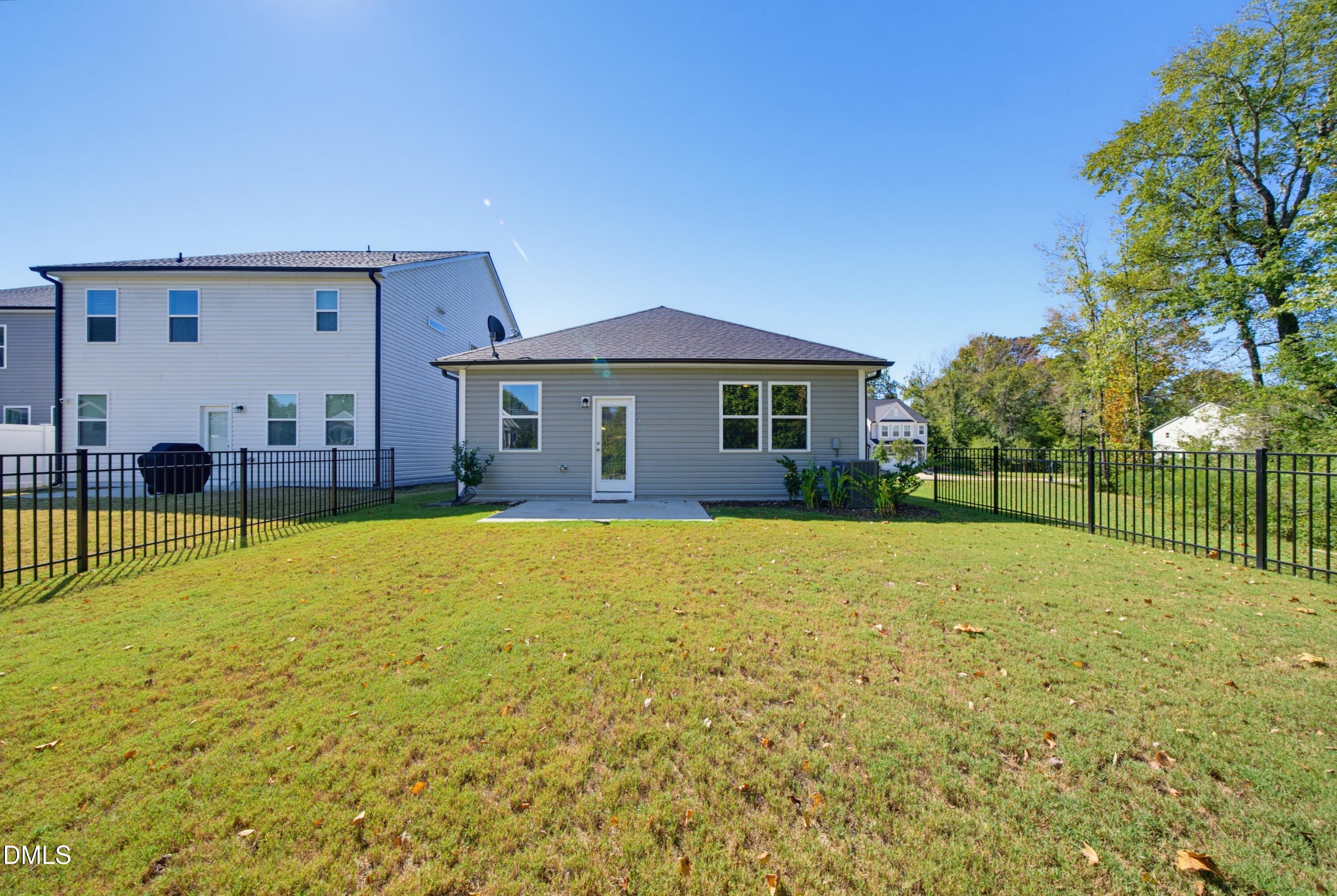 main property photo 26