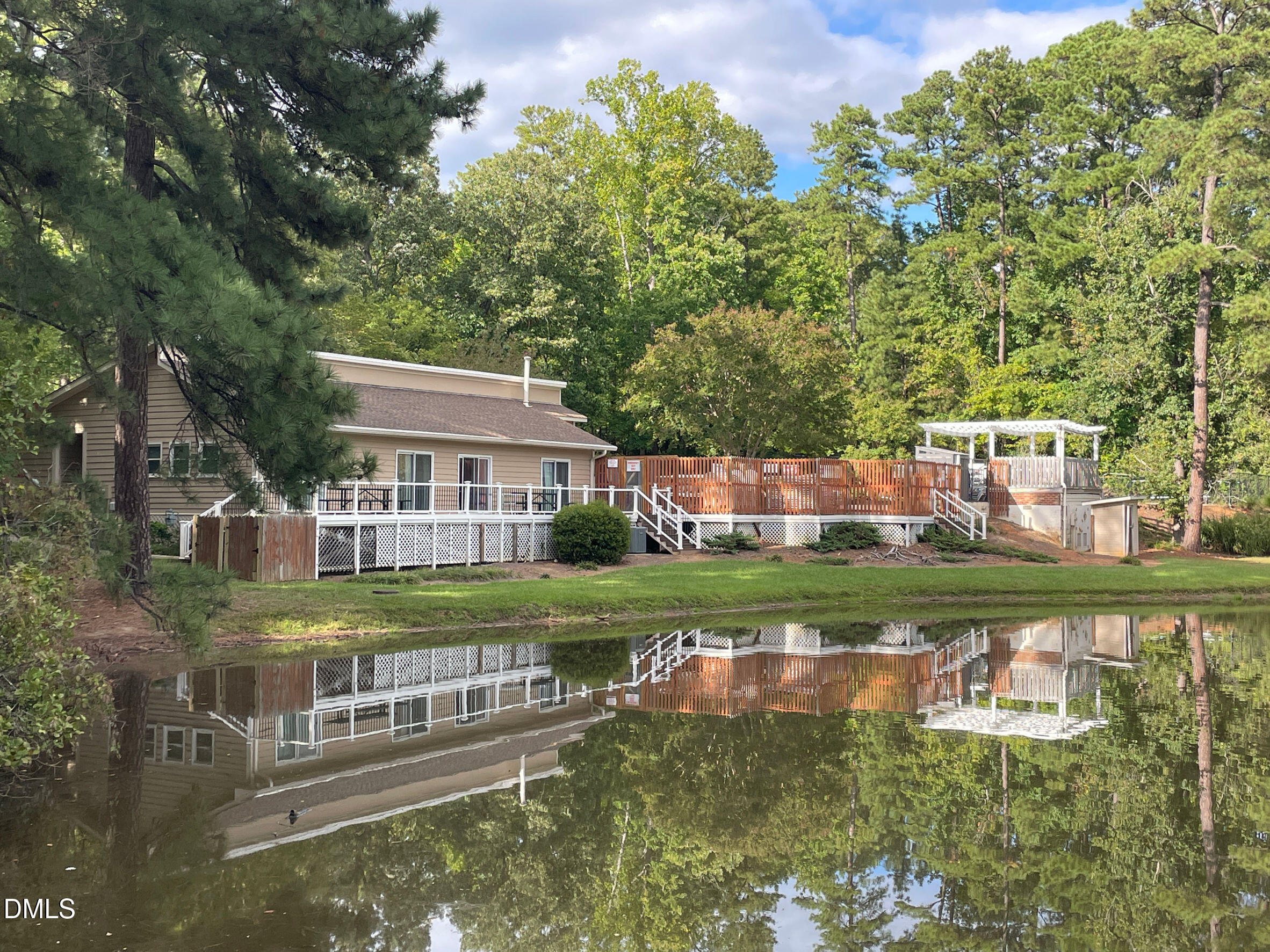 main property photo 29