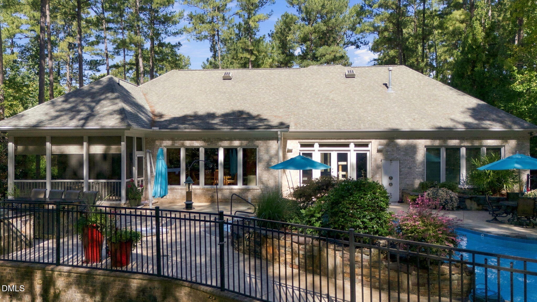 main property photo 31